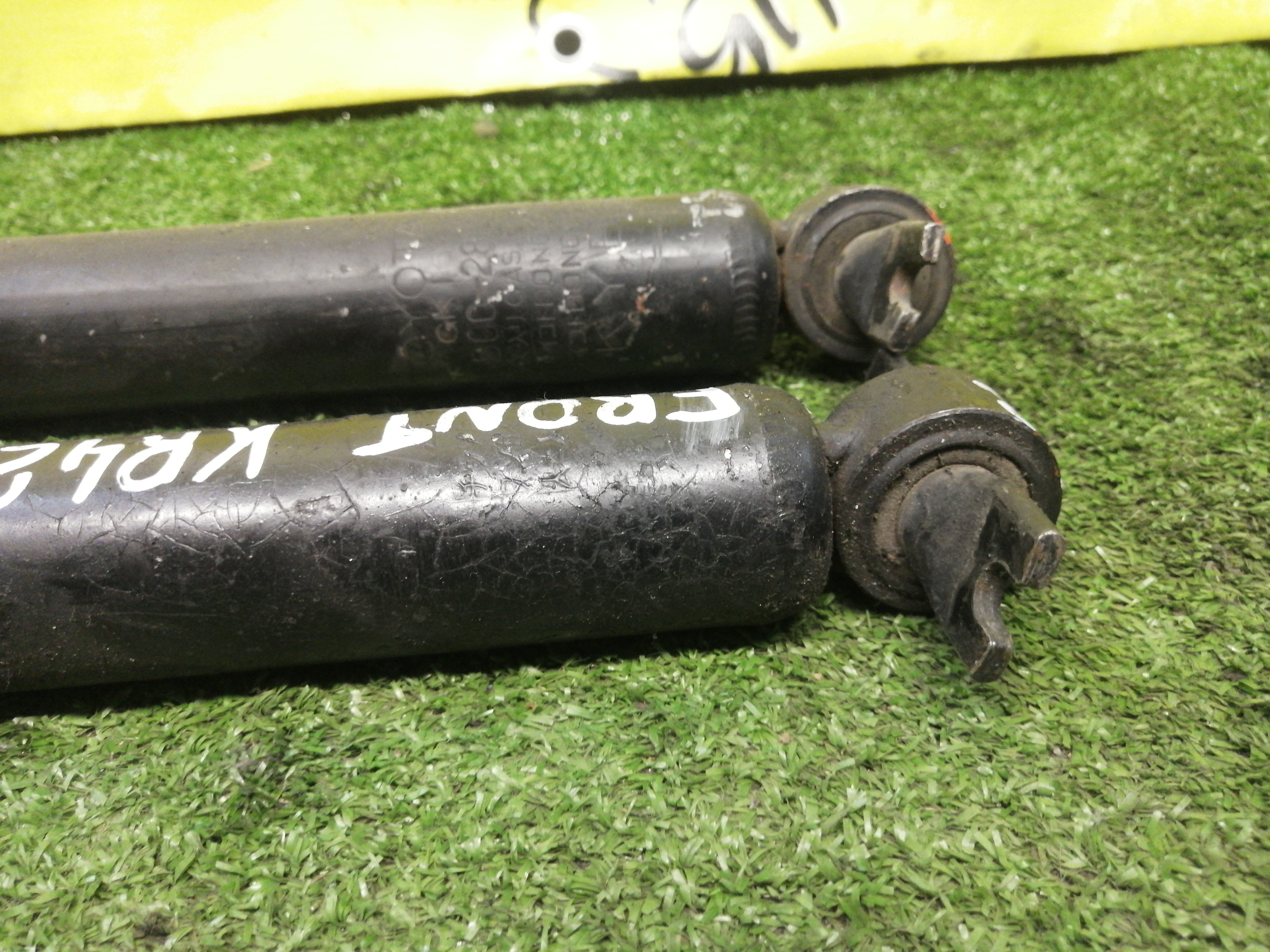 АМОРТИЗАТОР/TOY/DELTA/LITE ACE NOAH/TOWN ACE NOAH/CR40G/CR40N/CR41V/KR42V/SR40G/SR40N/F