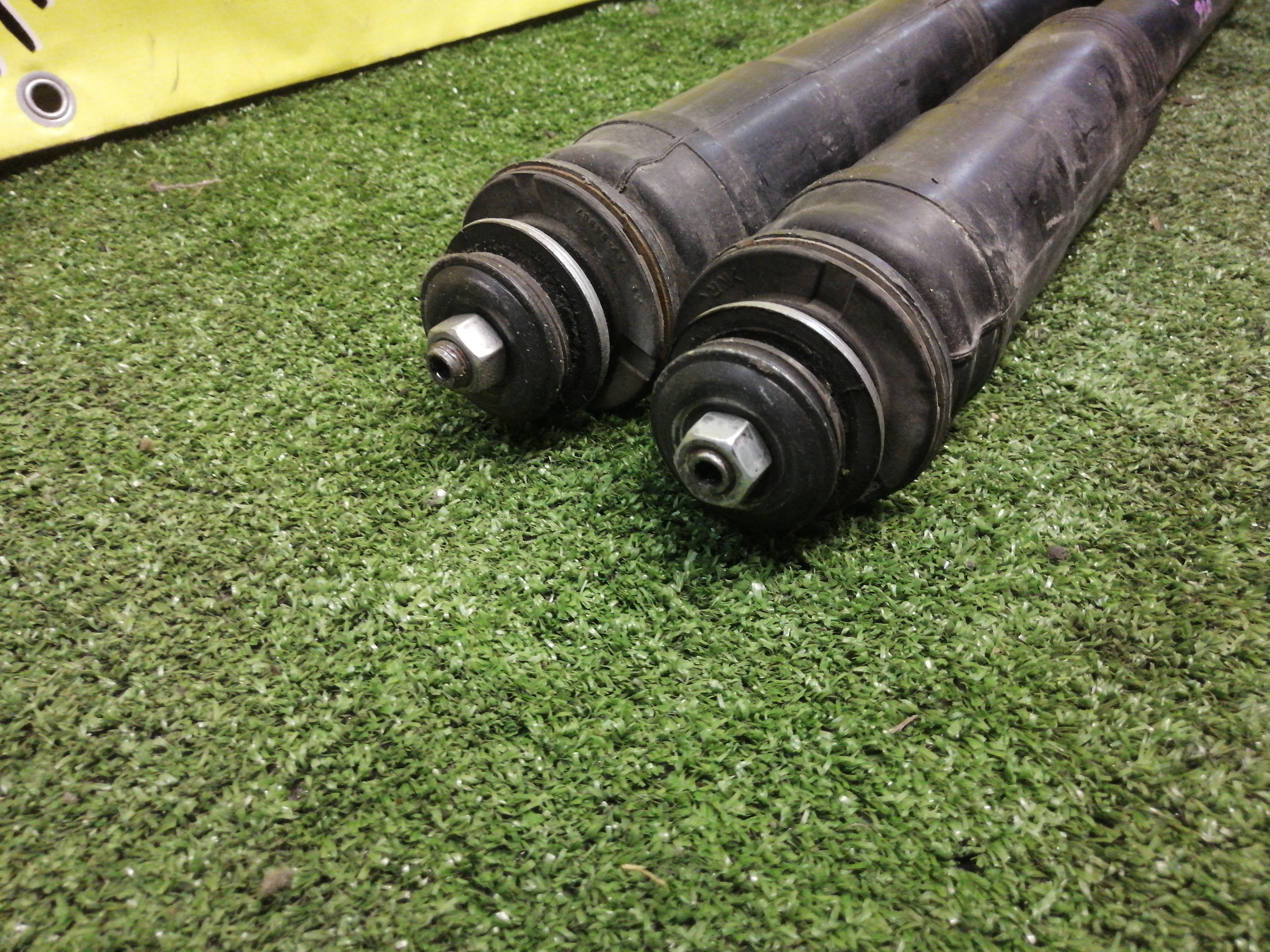 АМОРТИЗАТОР/TOY/MARK X ZIO/ANA10/B