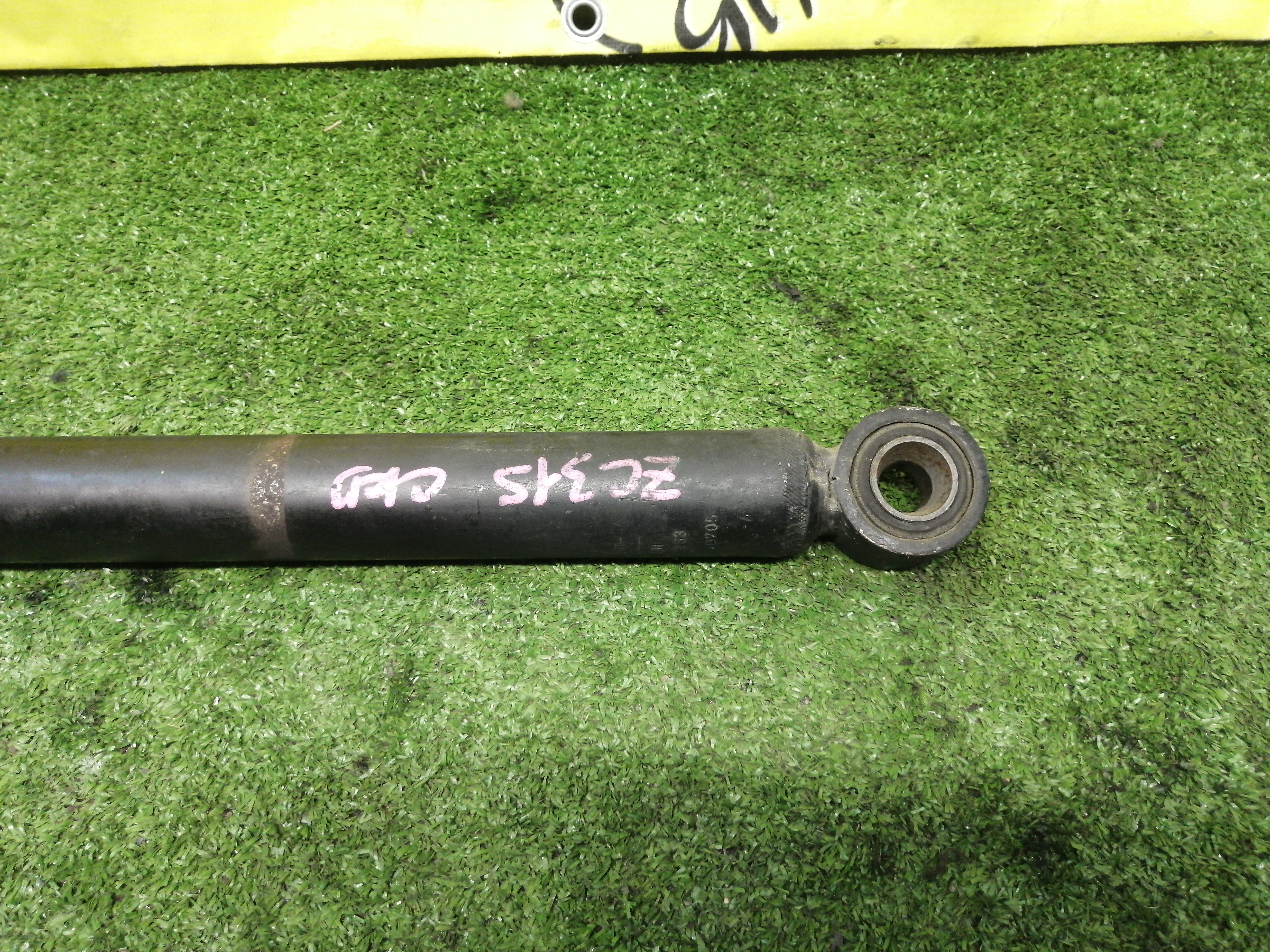 АМОРТИЗАТОР/SUZ/SWIFT/ZC11S/ZC21S/ZC31S/ZC71S/B