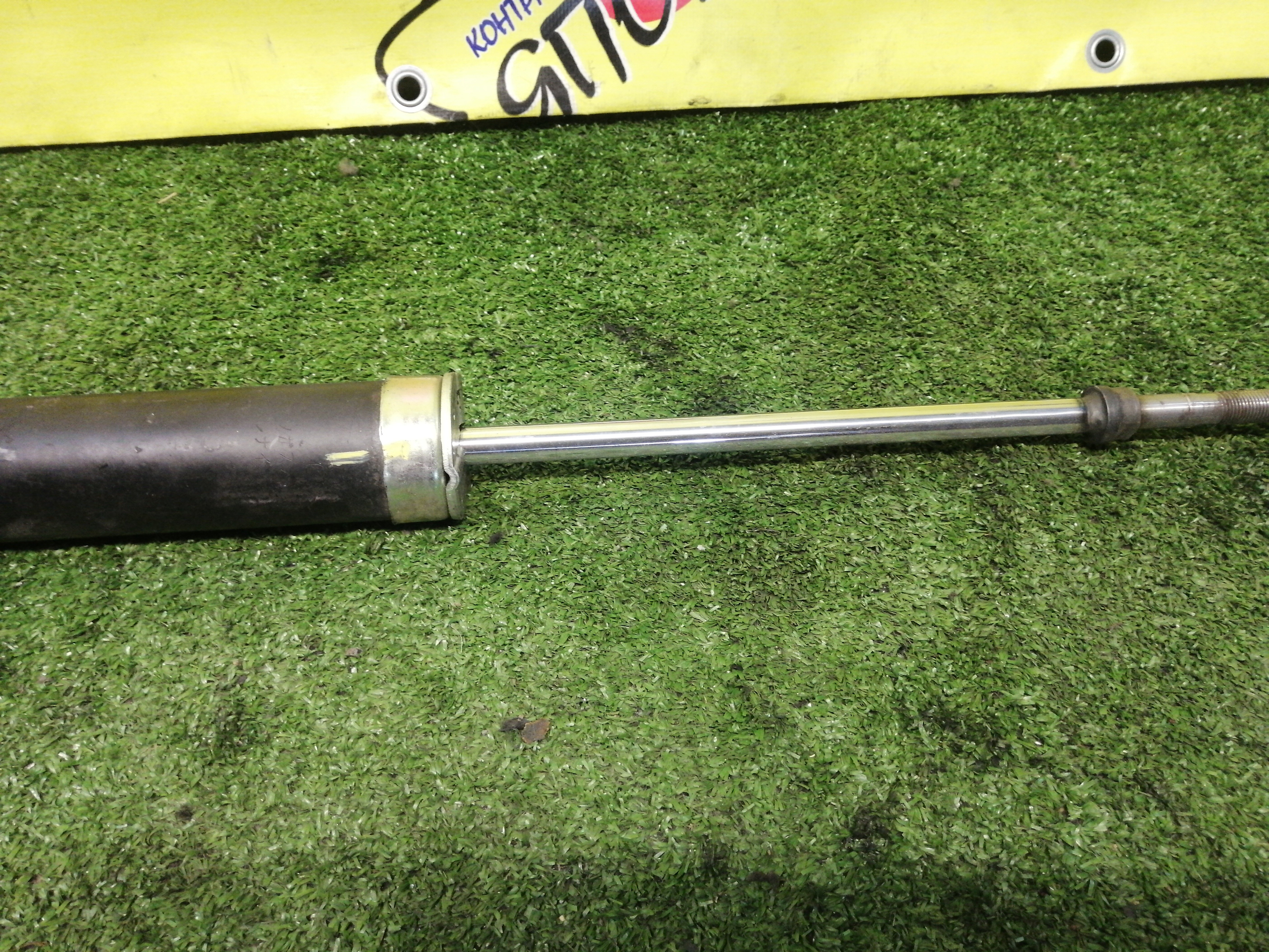 АМОРТИЗАТОР/TOY/AVENSIS VERSO/IPSUM/ACM21W/ACM26W/B