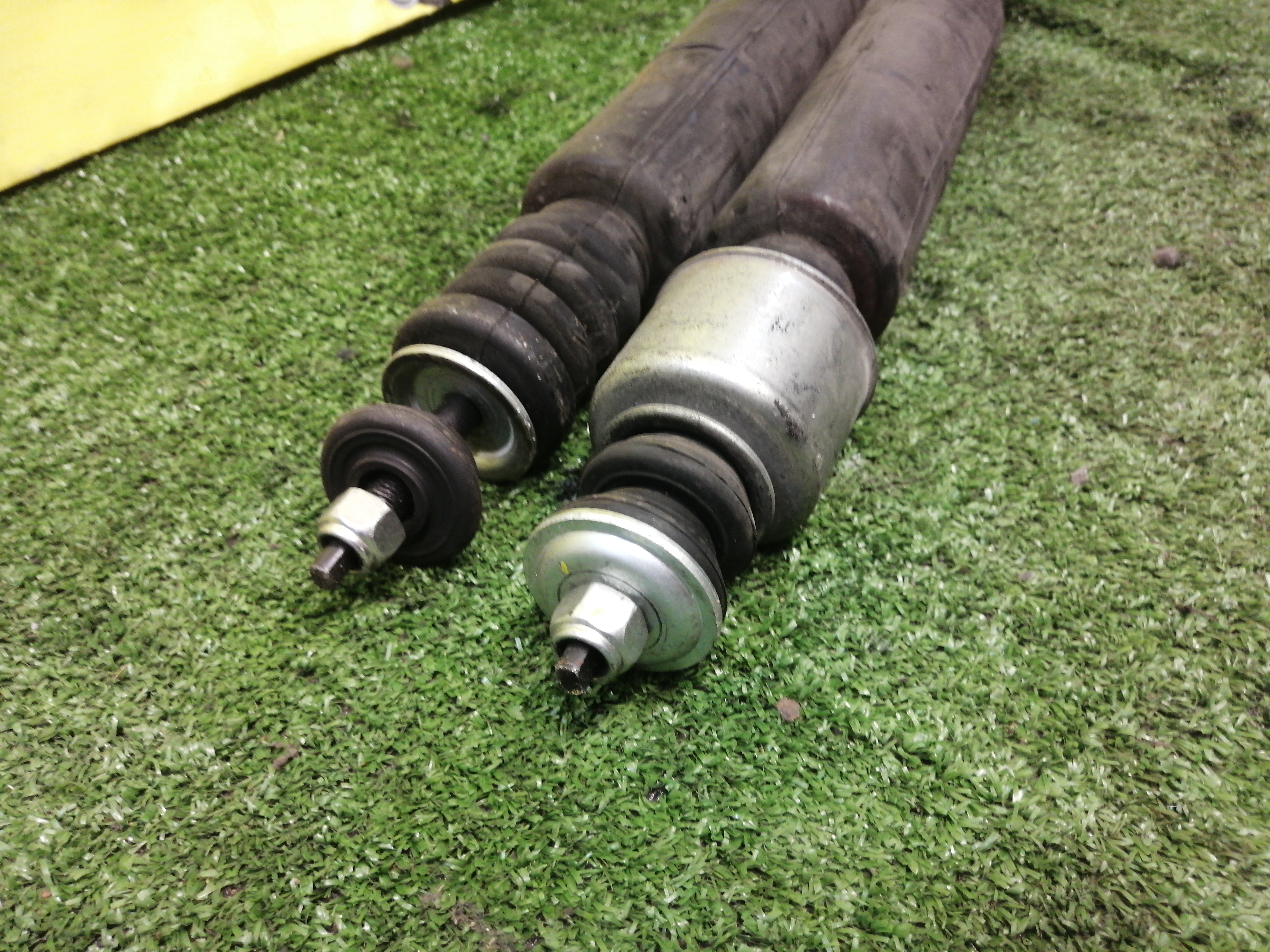 АМОРТИЗАТОР/NIS/SERENA/C25/CC25/B