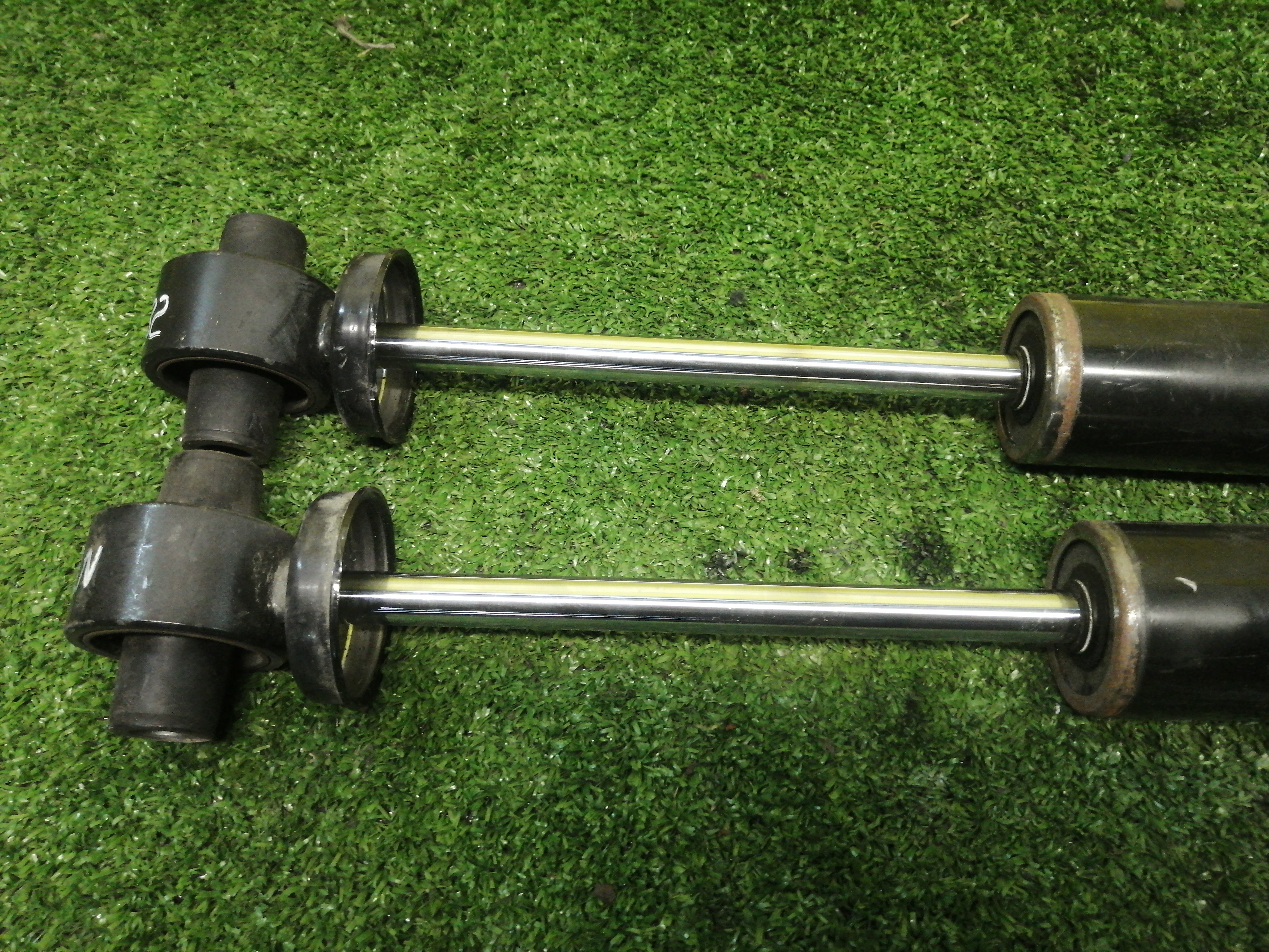 АМОРТИЗАТОР/NIS/X-TRAIL/NT32/B