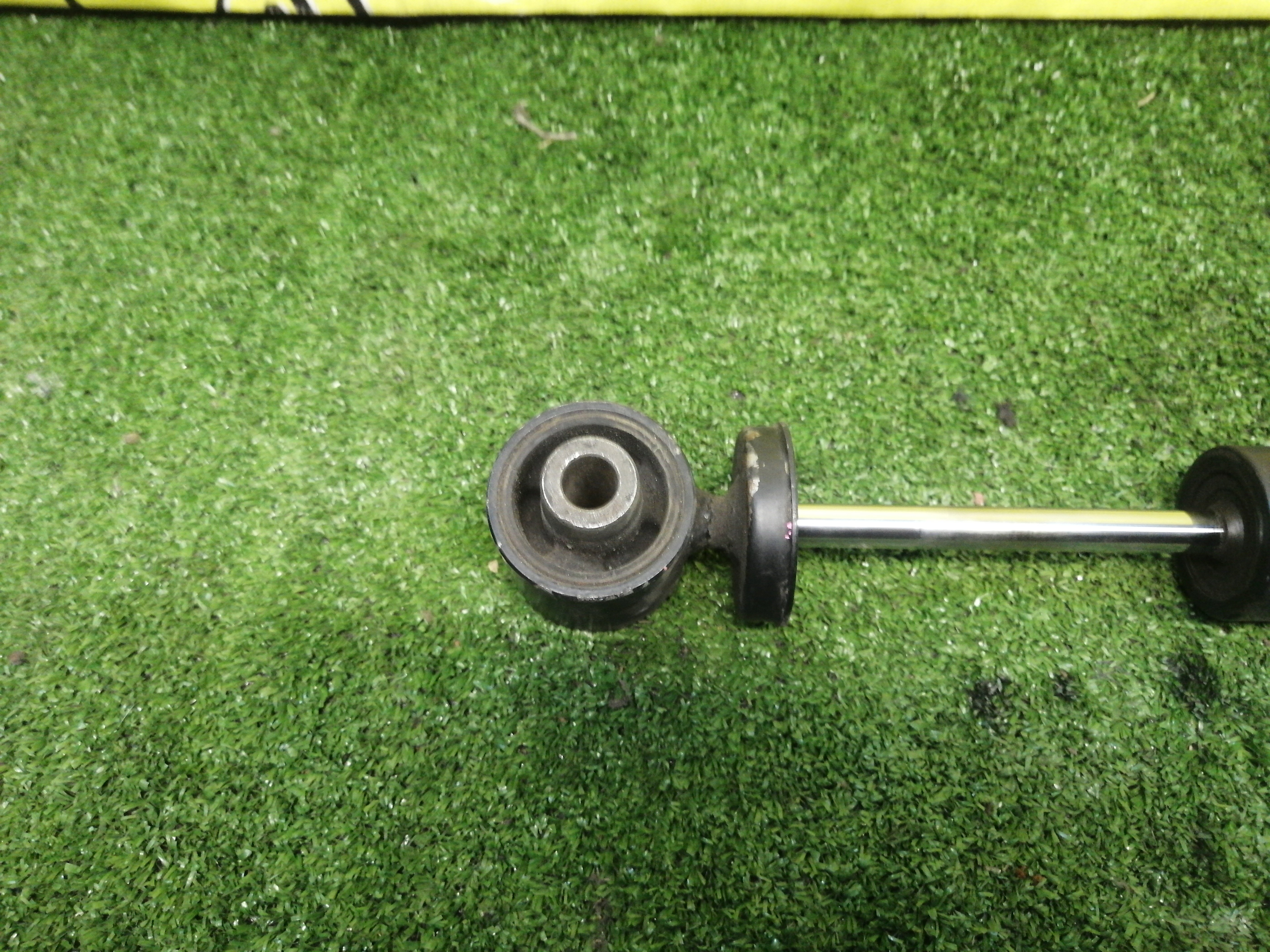 АМОРТИЗАТОР/NIS/RENAULT DUALIS/KOLEOS/QASHQAI/HY/J10/J10E/KJ10/KNJ10/NJ10/B/2WD/УЦЕНКА