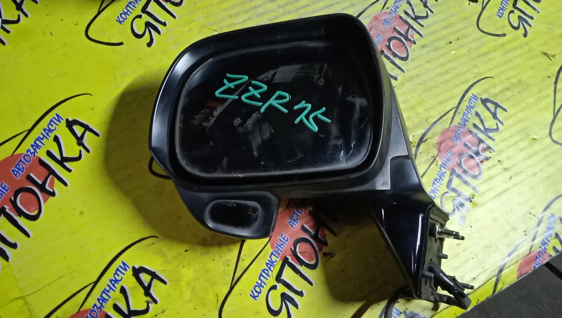 ЗЕРКАЛО/TOY/NOAH/VOXY/ZRR70G/ZRR70W/ZRR75G/ZRR75W/7 КОНТ./L/С ПОВТОРИТЕЛЕМ