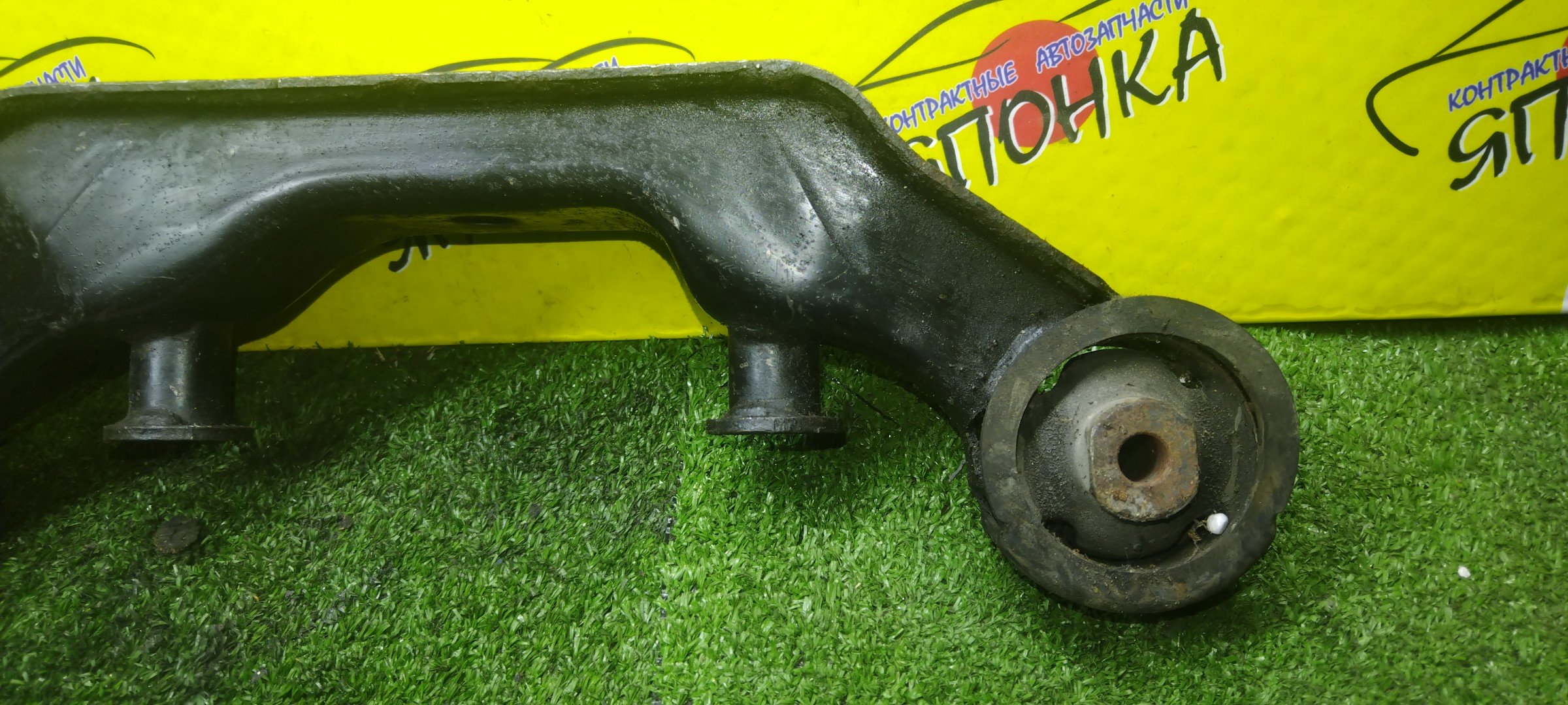 ПОДУШКА РЕДУКТОРА/TOY/HARRIER/MCU15/SXU15/ACU15