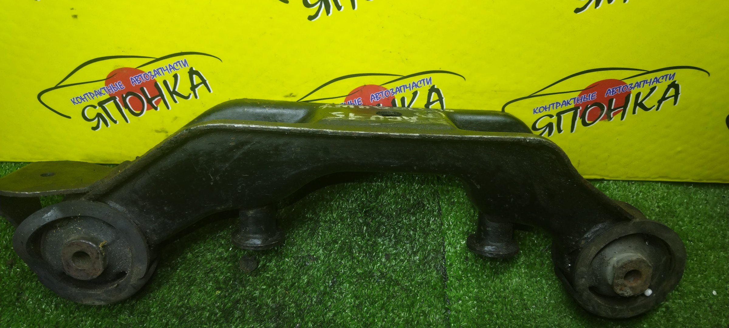 ПОДУШКА РЕДУКТОРА/TOY/HARRIER/MCU15/SXU15/ACU15