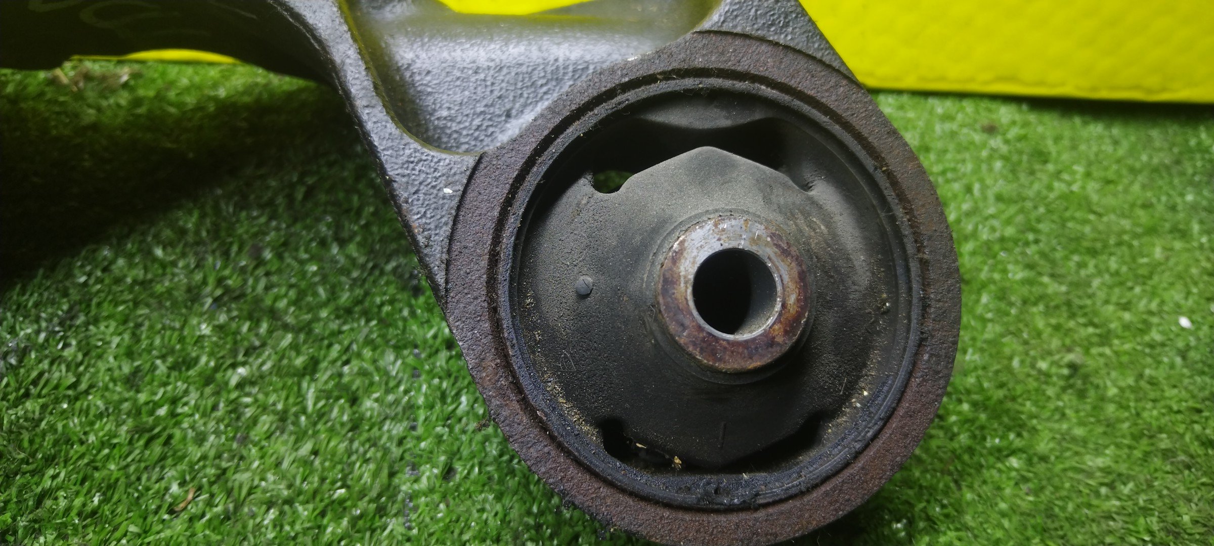 ПОДУШКА РЕДУКТОРА/SUZ/ESCUDO/TD94W/B