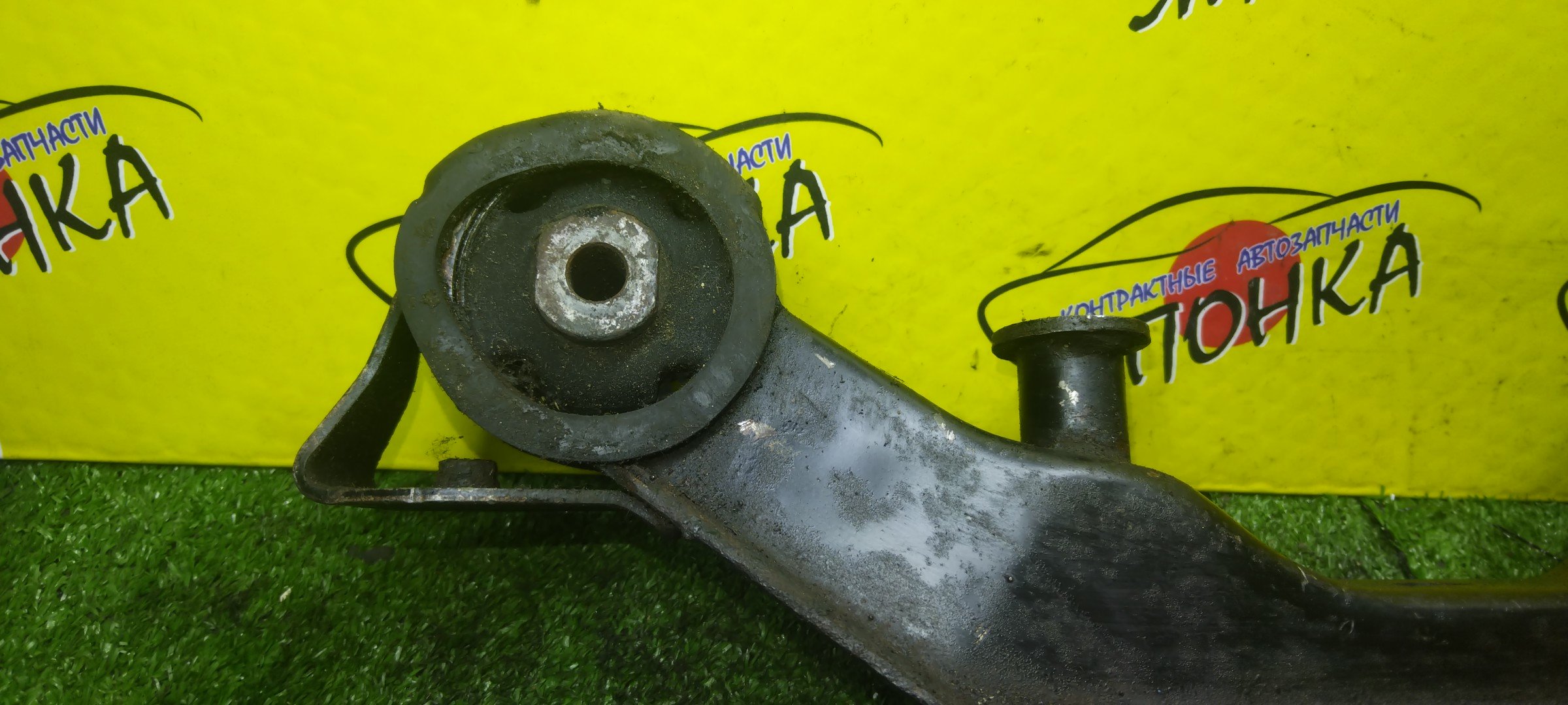 ПОДУШКА РЕДУКТОРА/TOY/HARRIER/MCU15/SXU15/ACU15