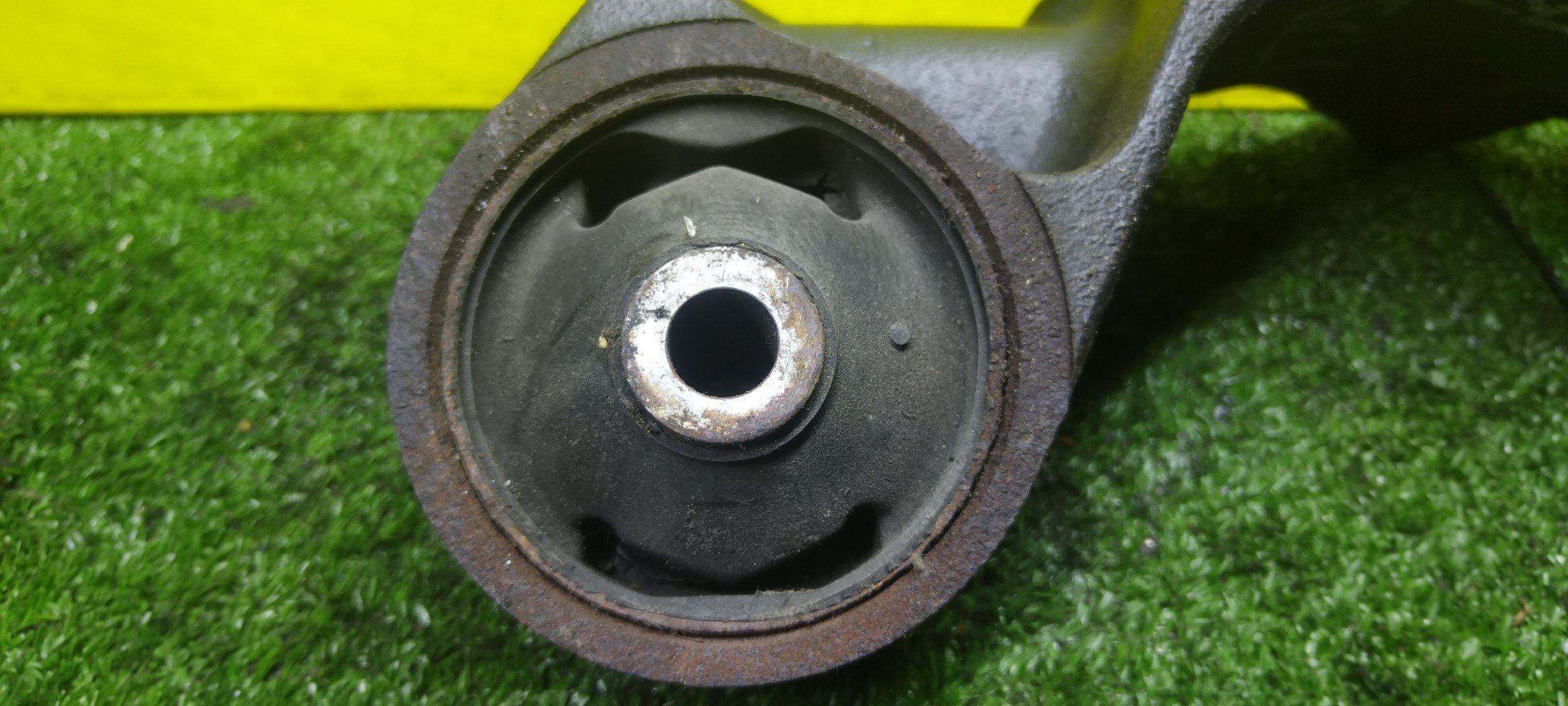 ПОДУШКА РЕДУКТОРА/SUZ/ESCUDO/TD94W/B