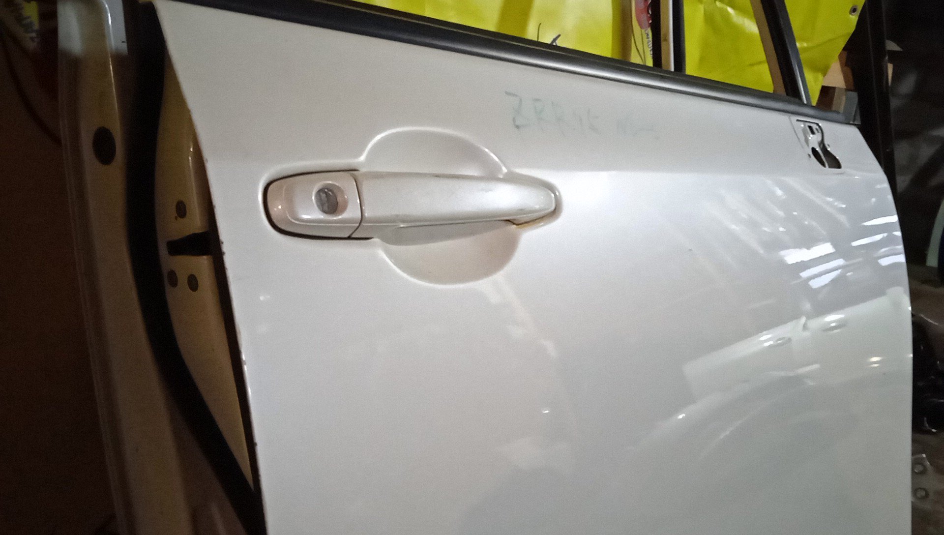 ДВЕРЬ БОКОВАЯ/TOY/NOAH/VOXY/ZRR70G/ZRR70W/ZRR75G/ZRR75W/F/R/УЗКИЙ МОЛДИНГ