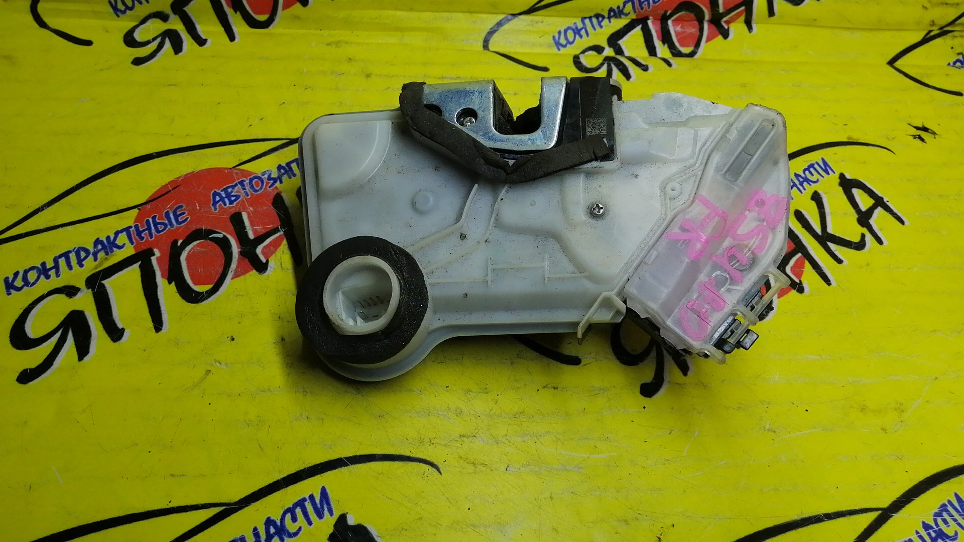 ЗАМОК ДВЕРИ/TOY/HARRIER/AVU65W/ASU60W/ASU65W/ZSU60W/ZSU65W/F/R