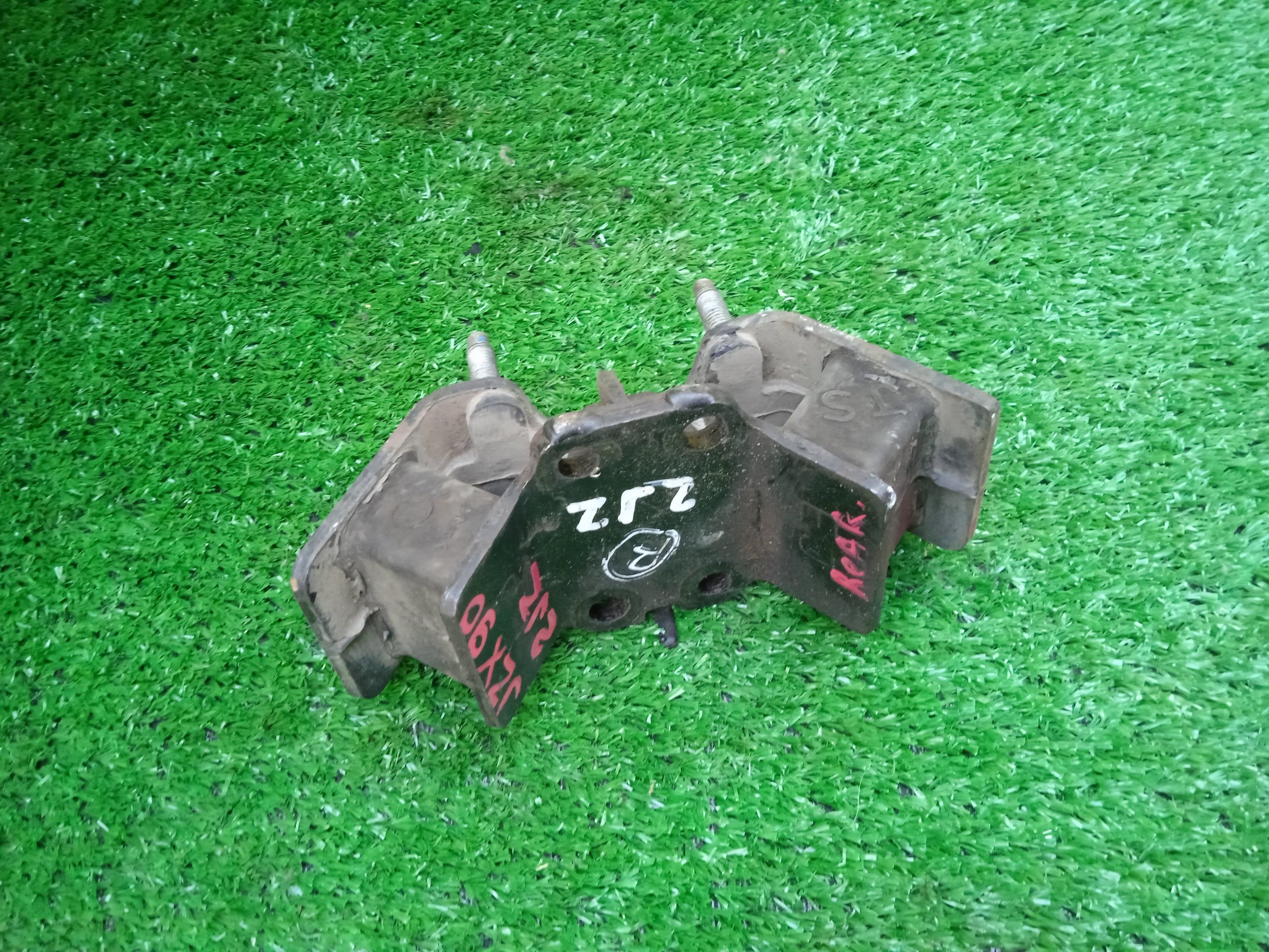 ПОДУШКА ДВС/TOY/1G-BEAMS/1JZGE/2JZGE/MARK II/CRESTA/ALTEZZA GITA/MARK II BLIT/CHASER/VEROSSA/PROGRES/CROWN/CROWN MAJESTA/BREVIS/GX105/GX115/GX115W/GXE15/JCE15/JCG15/JZS153/JZS173/JZS179/JZX105/JZX115/JZX115W/JZX93/4WD