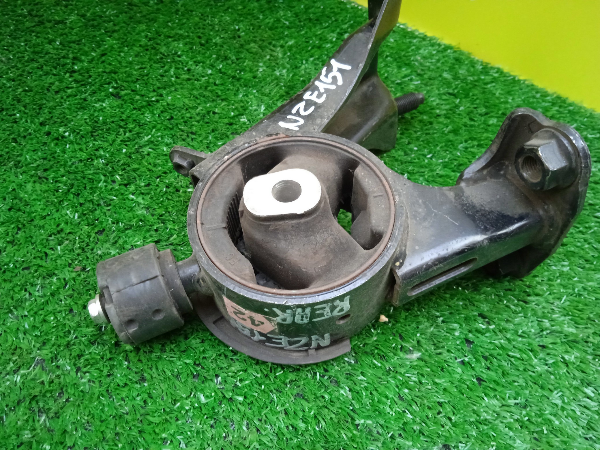 ПОДУШКА ДВС/TOY/1NZFE/2ZRFE/COROLLA RUMION/AURIS/ZRE152/NZE151/F/L