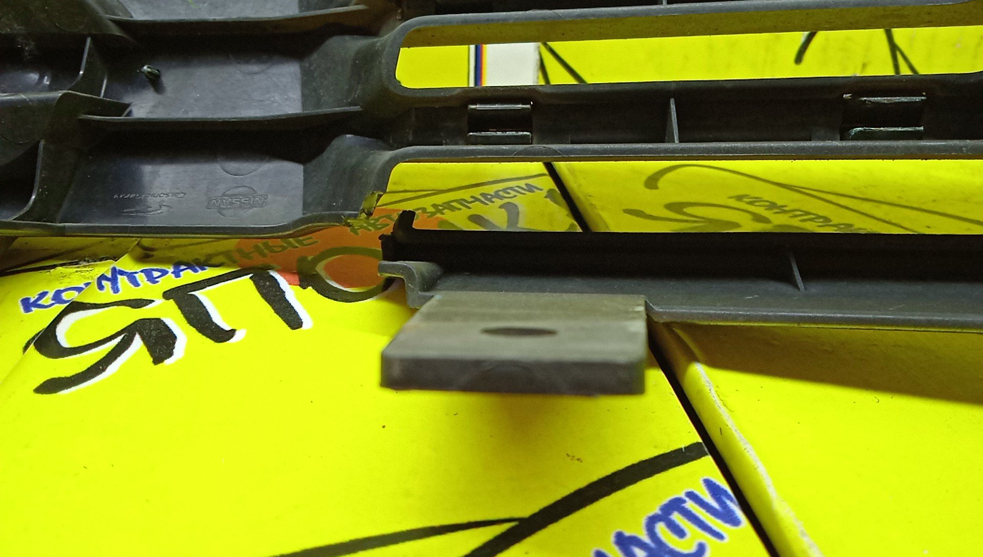 РЕШЕТКА РАДИАТОРА/NIS/WINGROAD/Y11/2 МОДЕЛЬ/62310WE000