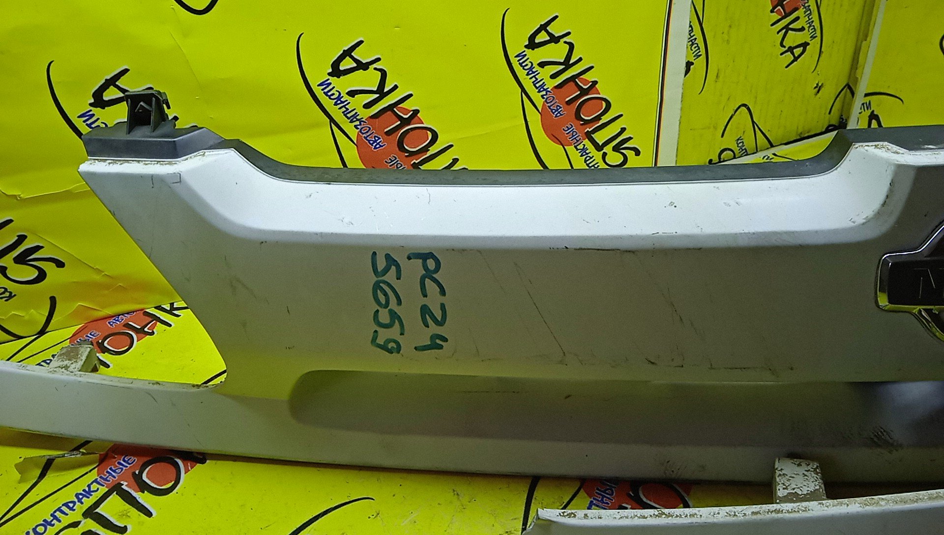 РЕШЕТКА РАДИАТОРА/NIS/SERENA/PC24/PNC24/RC24/TC24/TNC24/VC24/VNC24/УЦЕНКА/1 МОДЕЛЬ