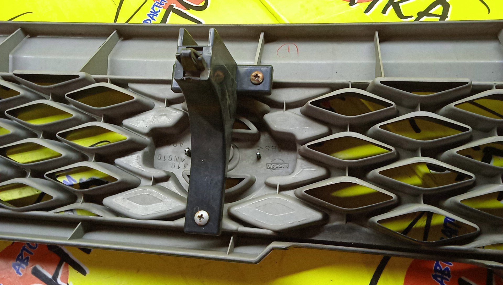 РЕШЕТКА РАДИАТОРА/NIS/SERENA/PC24/PNC24/RC24/TC24/TNC24/VC24/VNC24/2 МОДЕЛЬ/62310CX001