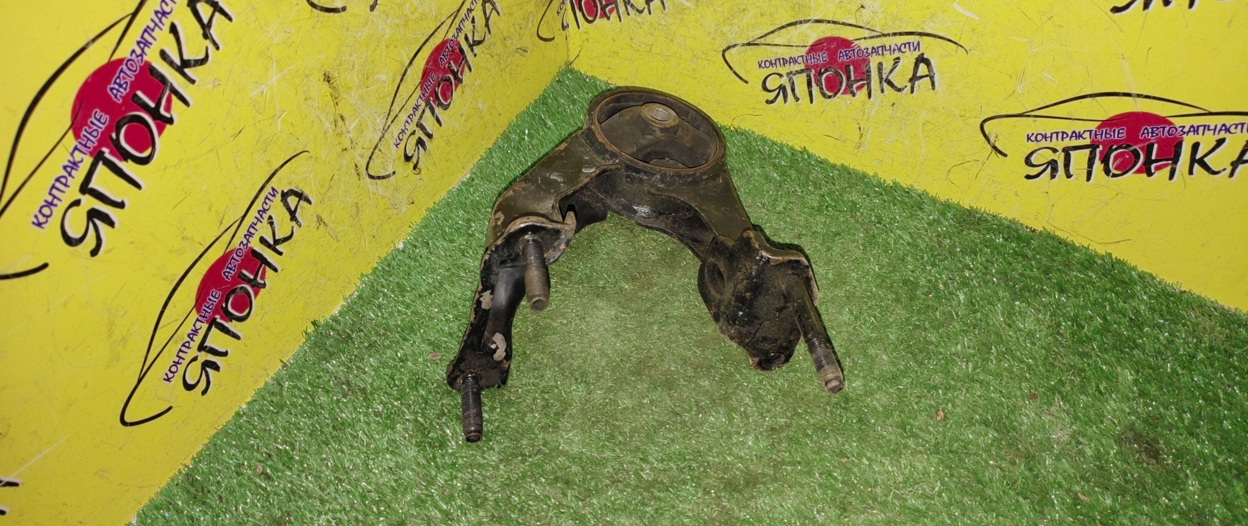 ПОДУШКА ДВС/TOY/NOAH/VOXY/IPSUM/AZR60/ACM21/ANE11/1AZ-FSE(D4)/2WD/ABS/B