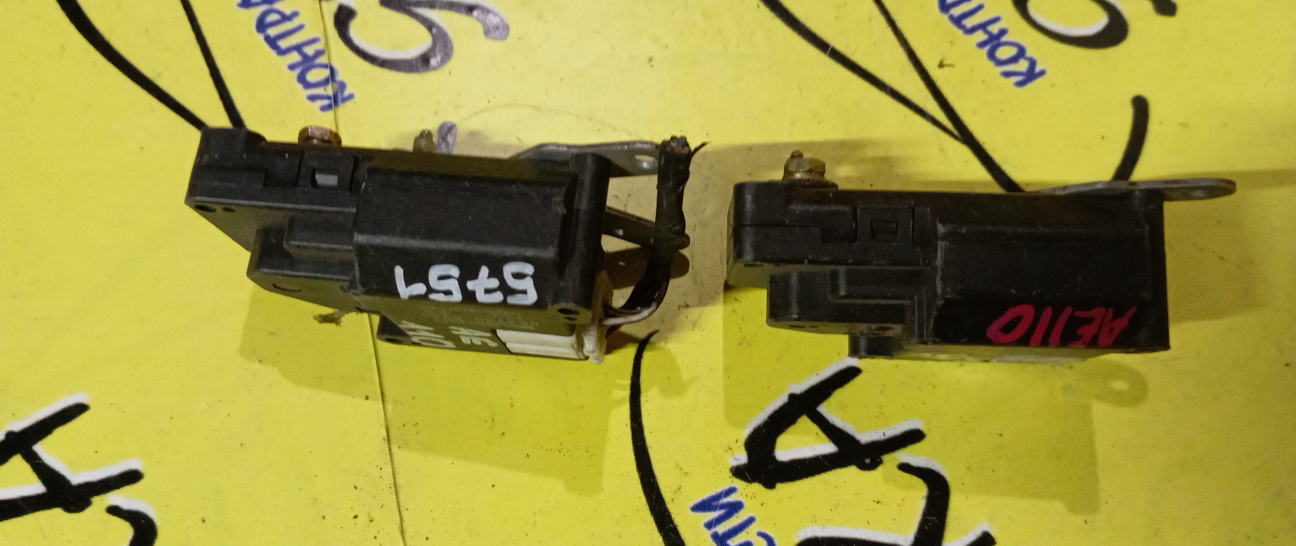 СЕРВОПРИВОД ЗАСЛОНОК ПЕЧКИ/TOY/COROLLA/SPRINTER/AE110/063700-5751