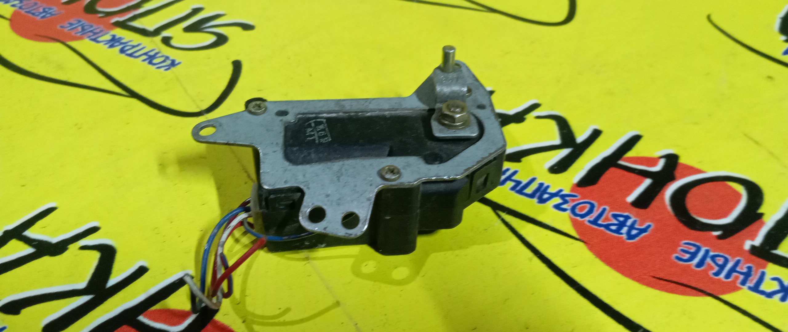 СЕРВОПРИВОД ЗАСЛОНОК ПЕЧКИ/TOY/WINDOM/VCV11/063700-3653