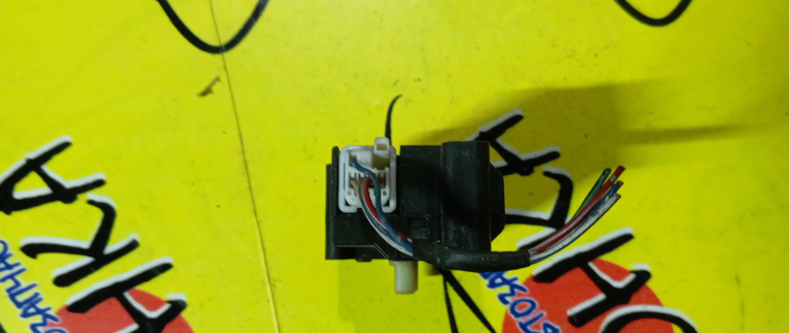 СЕРВОПРИВОД ЗАСЛОНОК ПЕЧКИ/TOY/COROLLA/SPRINTER/AE110/063700-5762