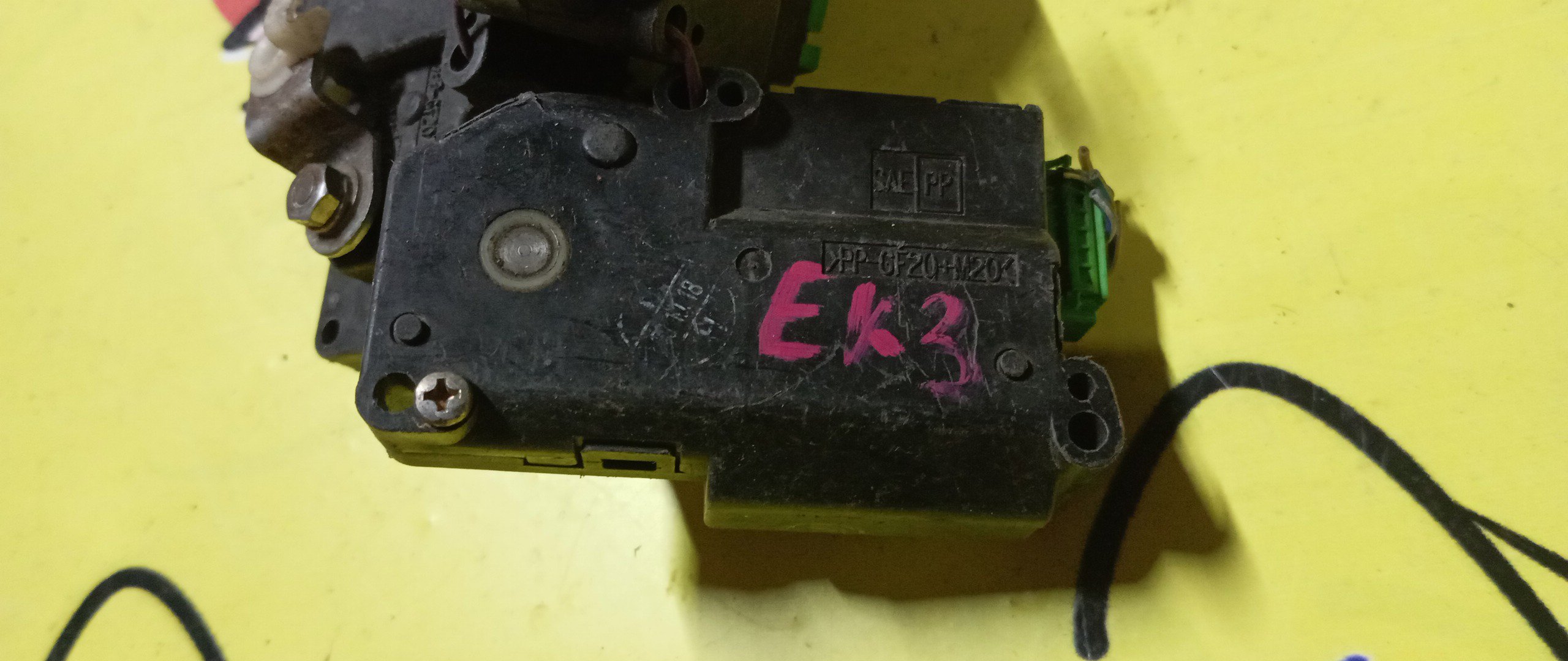 СЕРВОПРИВОД ЗАСЛОНОК ПЕЧКИ/HON/CIVIC/ORTHIA/CR-V/RD1/EK3/EL1/063700-5852