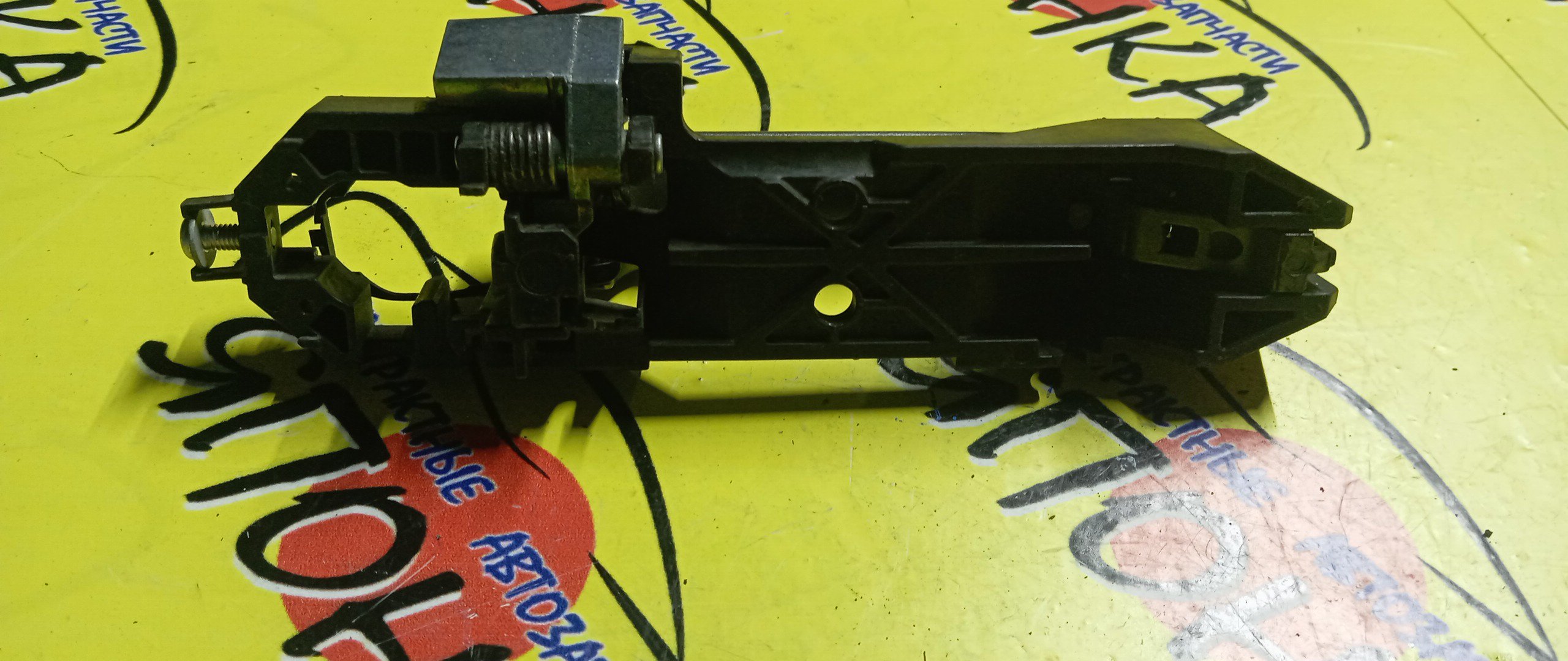 РУЧКА ДВЕРИ ВНЕШНЯЯ/NIS/AD EXPERT/FAMILIA VAN/WINGROAD/Y12/F/L