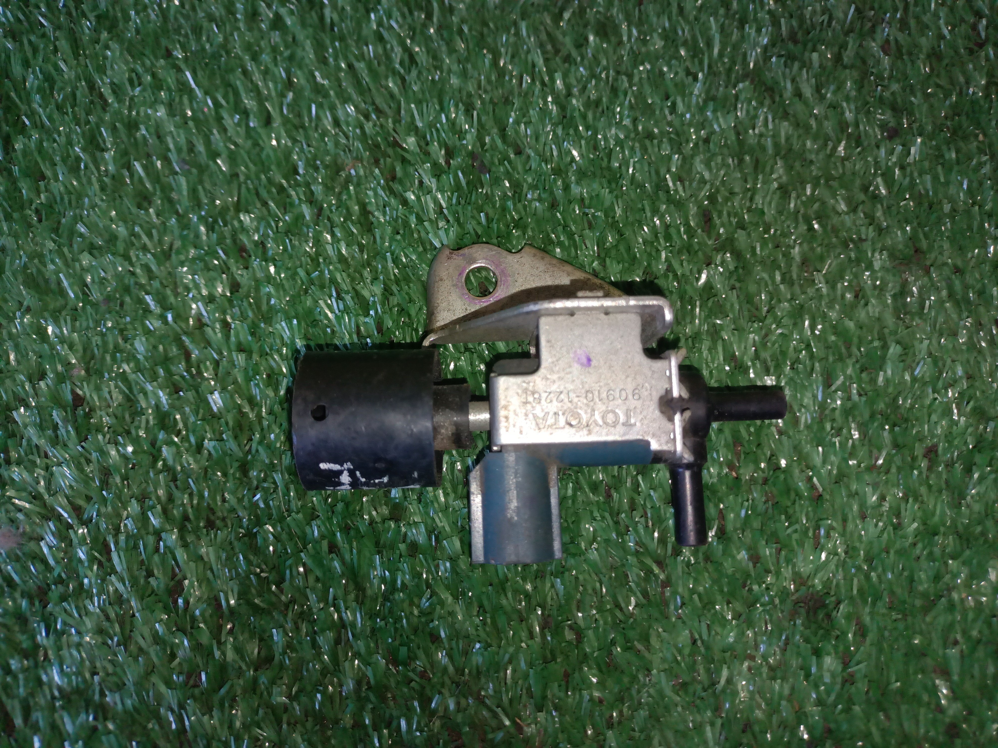 ВАКУУМНЫЙ КЛАПАН/TOY/3ZRFAE/2ZRFAE/9091012281