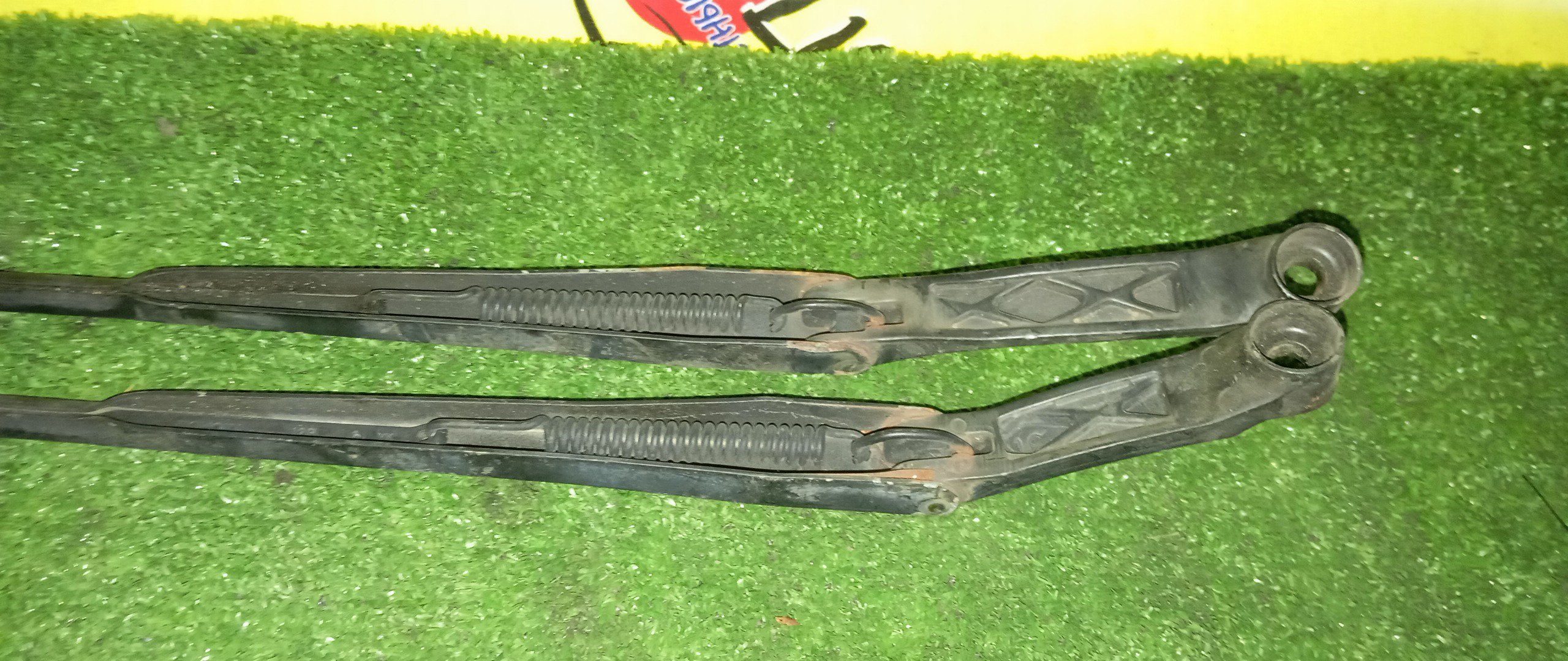 ДВОРНИК ЛОБОВОГО СТЕКЛА/TOY/CELICA/ST202/F/L