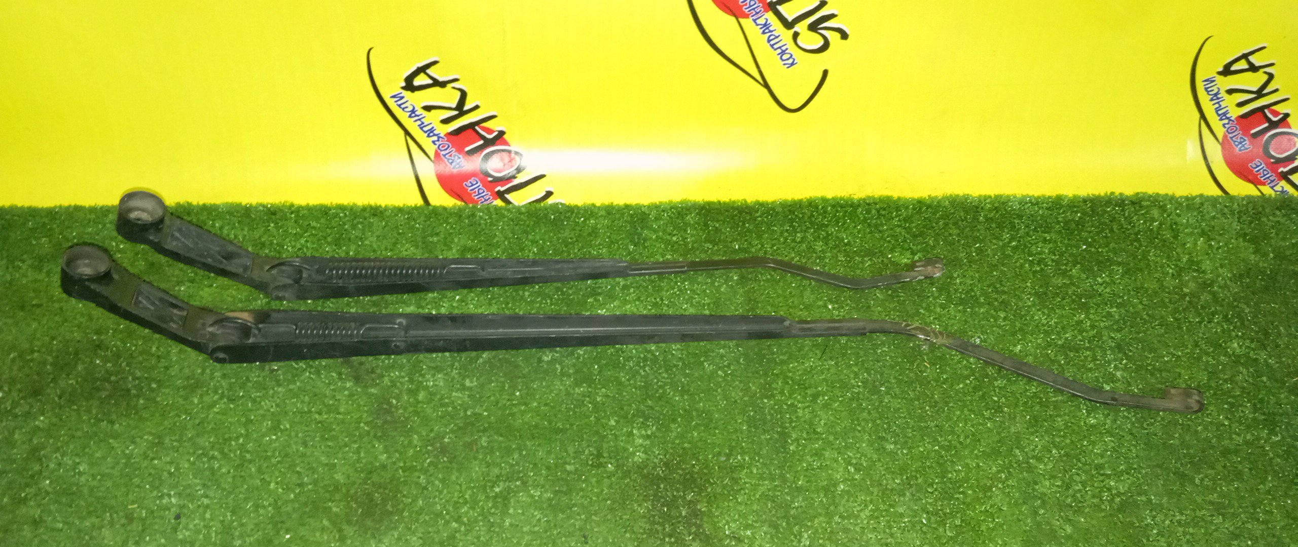 ДВОРНИК ЛОБОВОГО СТЕКЛА/TOY/WISH/ZNE10/ANE10/F/ПАРА