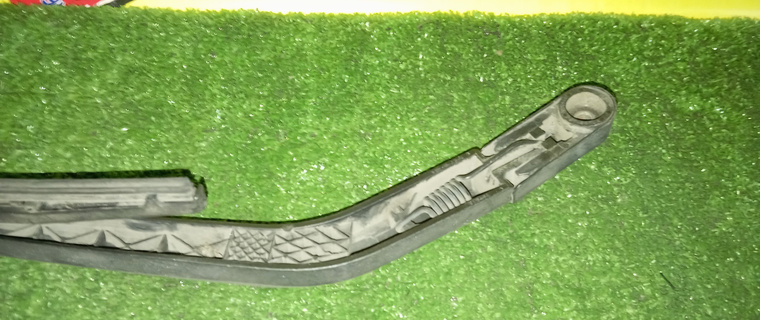 ДВОРНИК ЗАДНЕЙ ДВЕРИ/TOY/PORTE/NNP10