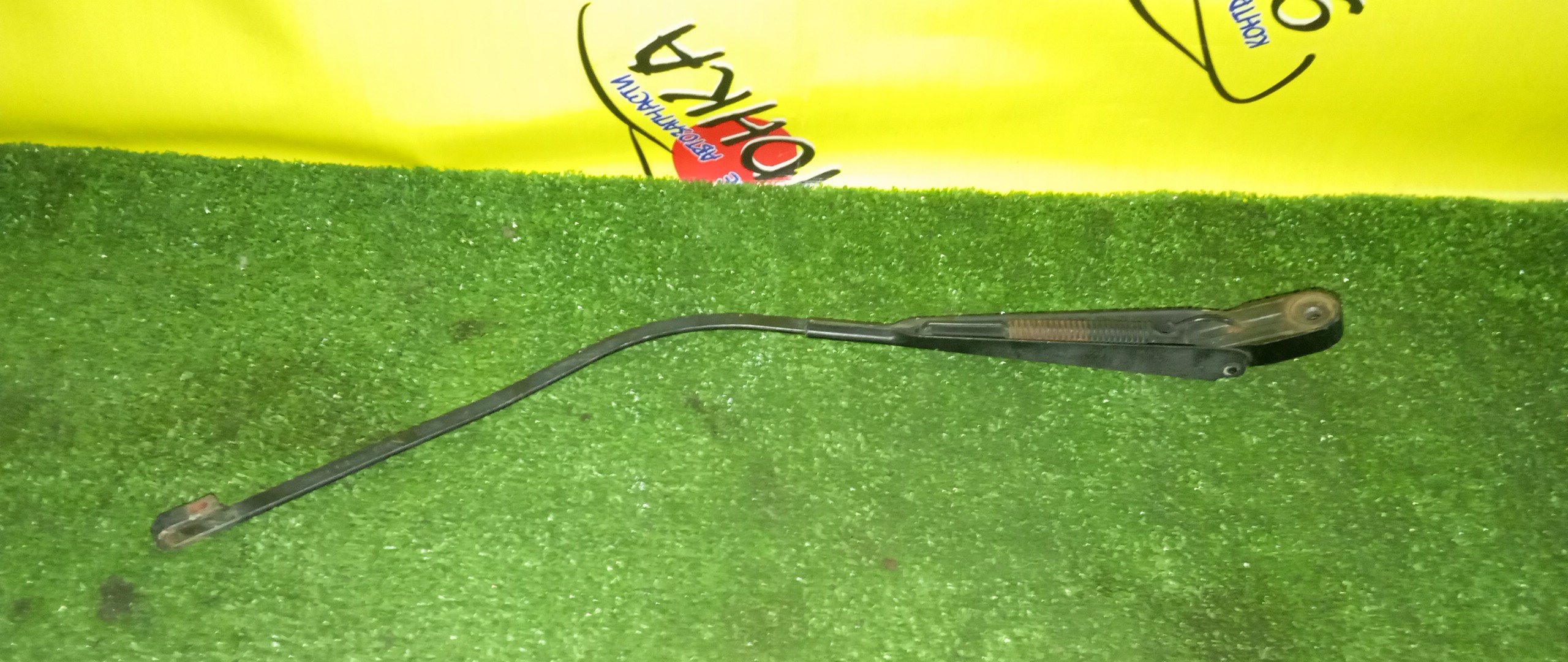 ДВОРНИК ЗАДНЕЙ ДВЕРИ/TOY/CELICA/ST202