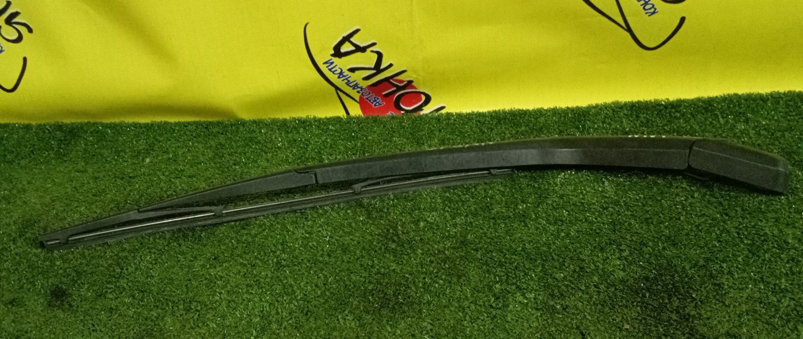 ДВОРНИК ЗАДНЕЙ ДВЕРИ/TOY/PORTE/NNP10