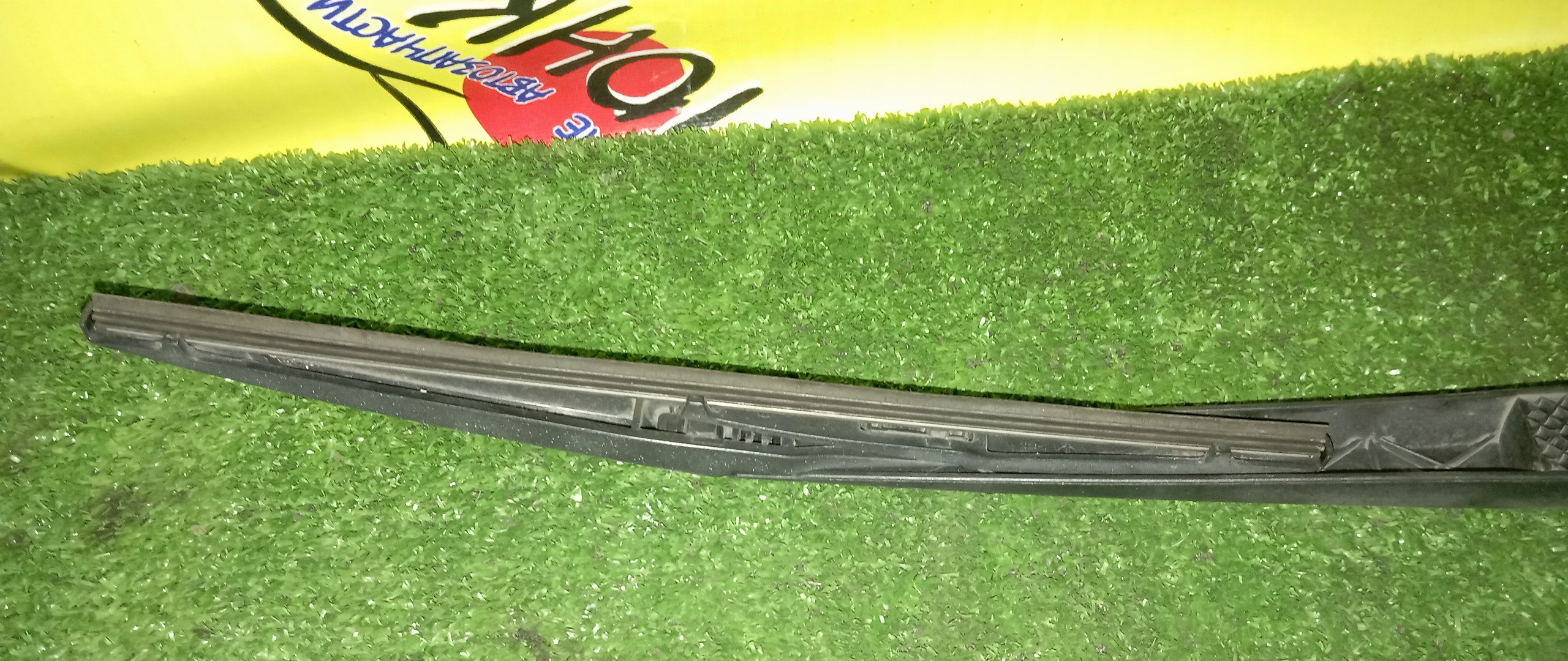 ДВОРНИК ЗАДНЕЙ ДВЕРИ/TOY/COROLLA FIELDER/NZE141/NZE144