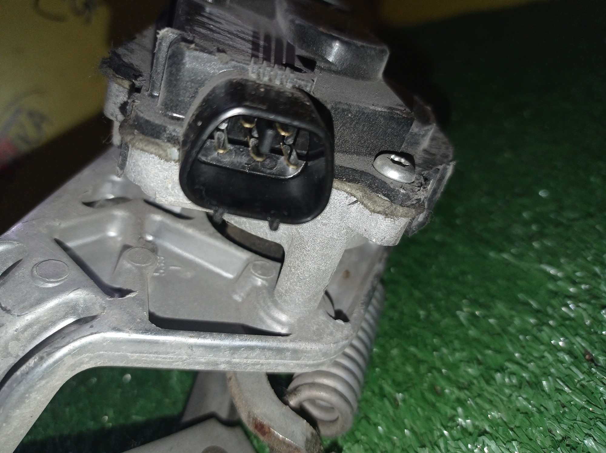 ТРАПЕЦИЯ ДВОРНИКОВ/TOY/AQUA/NHP10/С МОТОРОМ