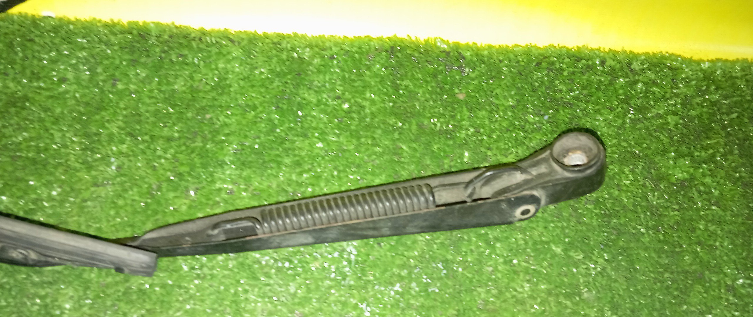 ДВОРНИК ЗАДНЕЙ ДВЕРИ/TOY/TOWN ACE NOAH/LITE ACE NOAH/SR50/SR40