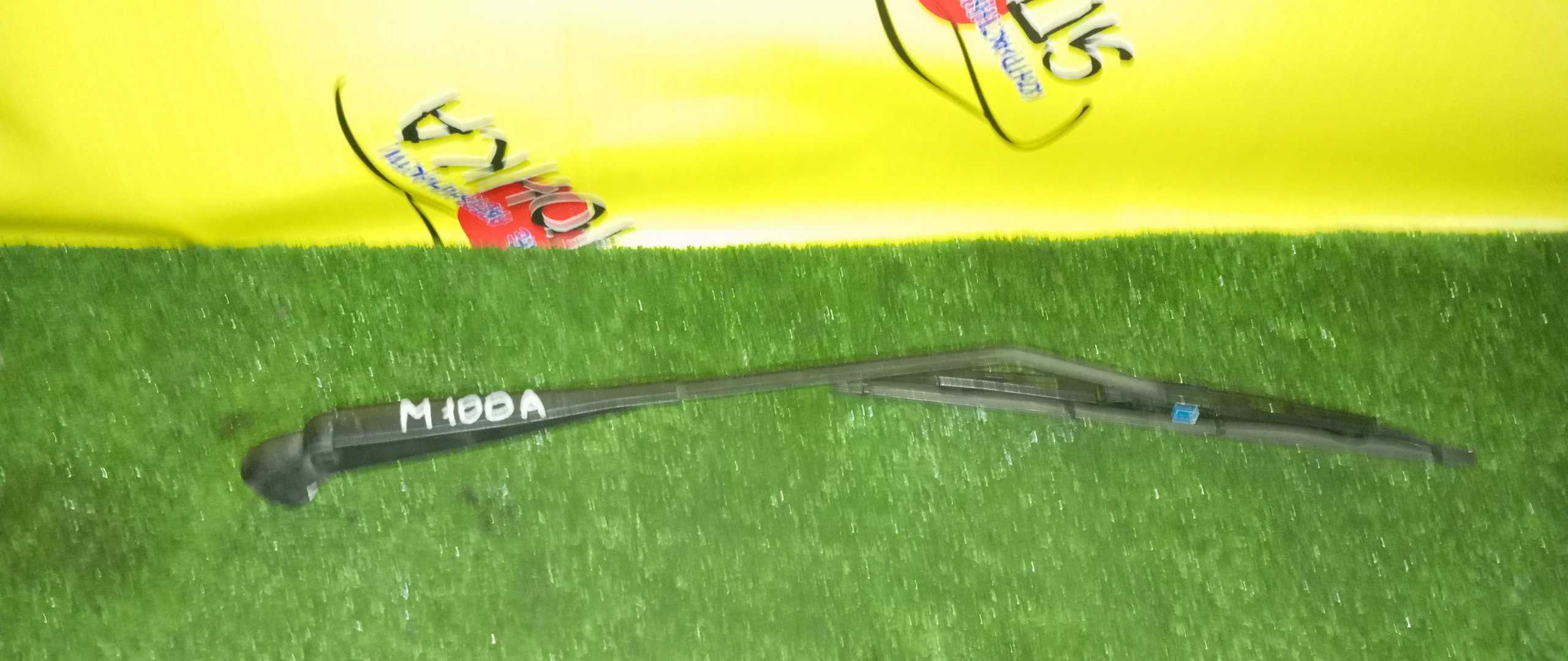 ДВОРНИК ЗАДНЕЙ ДВЕРИ/TOY/DUET/M100A