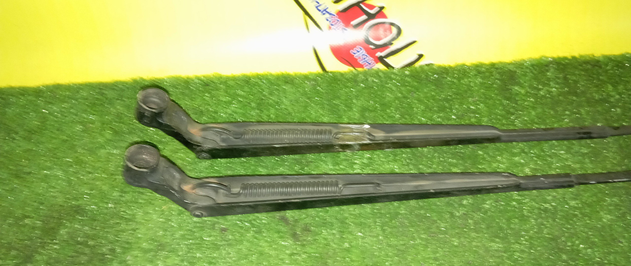 ДВОРНИК ЛОБОВОГО СТЕКЛА/TOY/VITZ/SCP90/NCP90/F/ПАРА