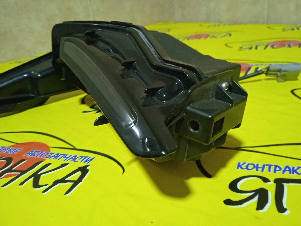 ДНЕВНЫЕ ХОДОВЫЕ ОГНИ/TOY/HARRIER/ASU60W/ASU65W/AVU65W/ZSU60W/ZSU65W/F/R/8143048010