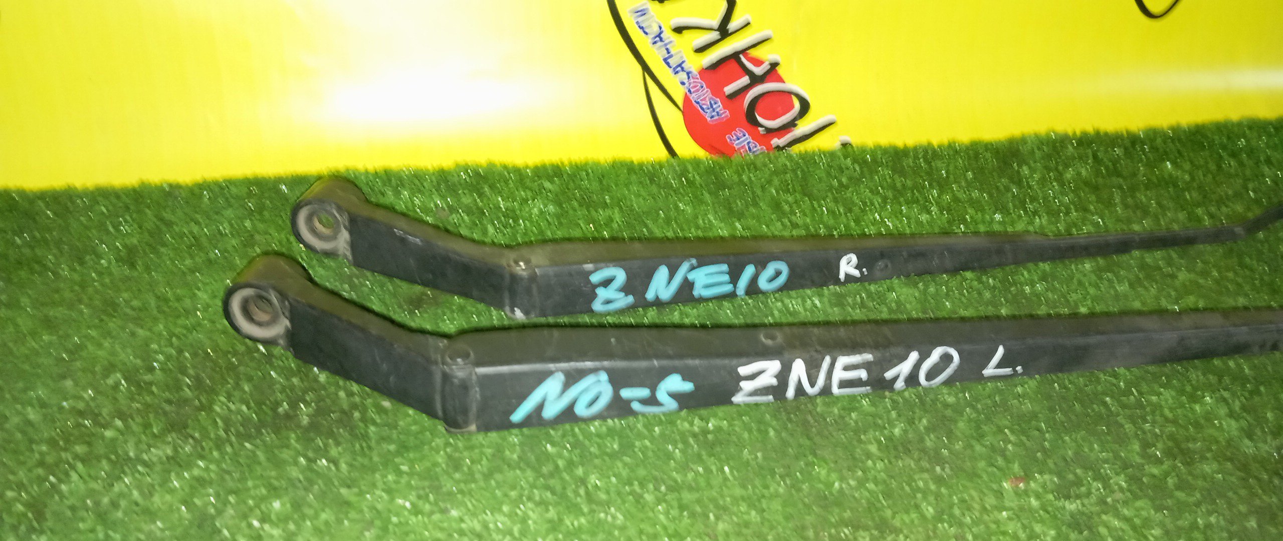 ДВОРНИК ЛОБОВОГО СТЕКЛА/TOY/WISH/ZNE10/ANE10/F/ПАРА