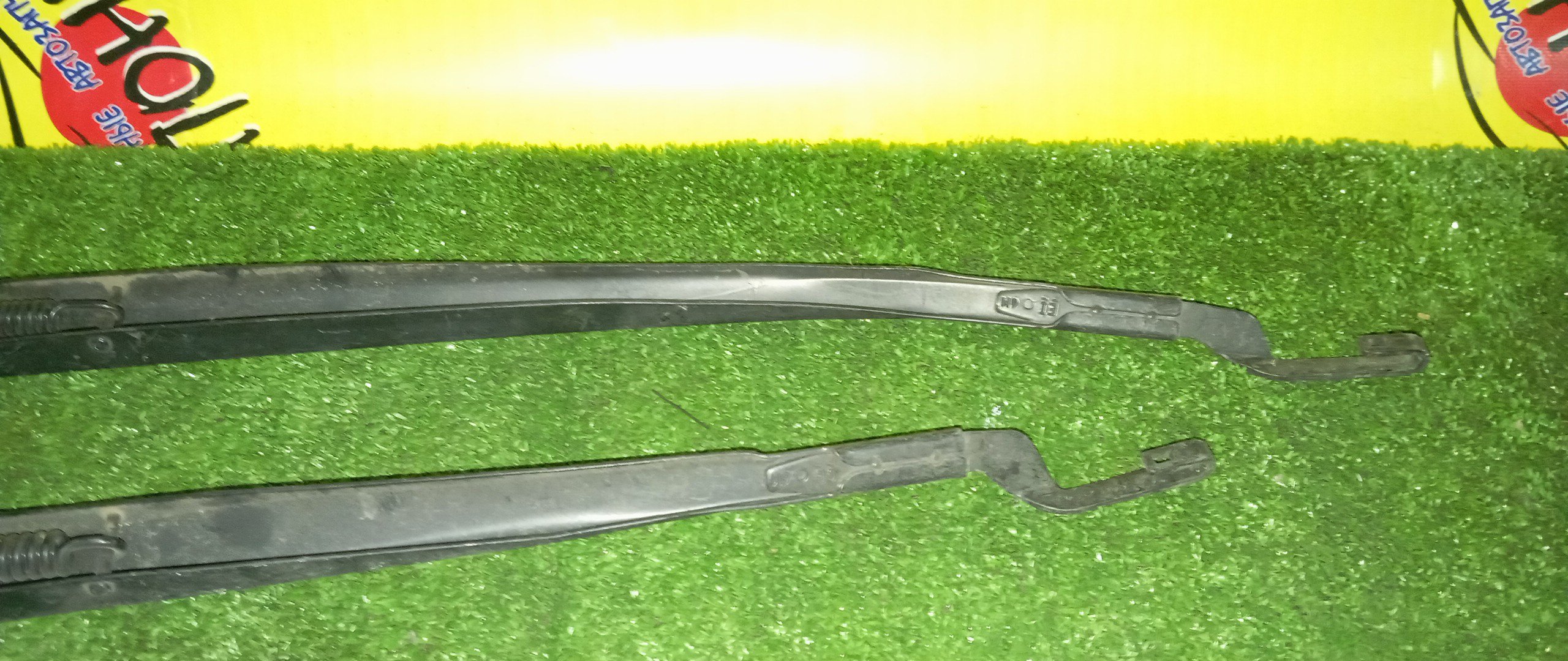 ДВОРНИК ЛОБОВОГО СТЕКЛА/TOY/AURIS/NZE151/F/ПАРА