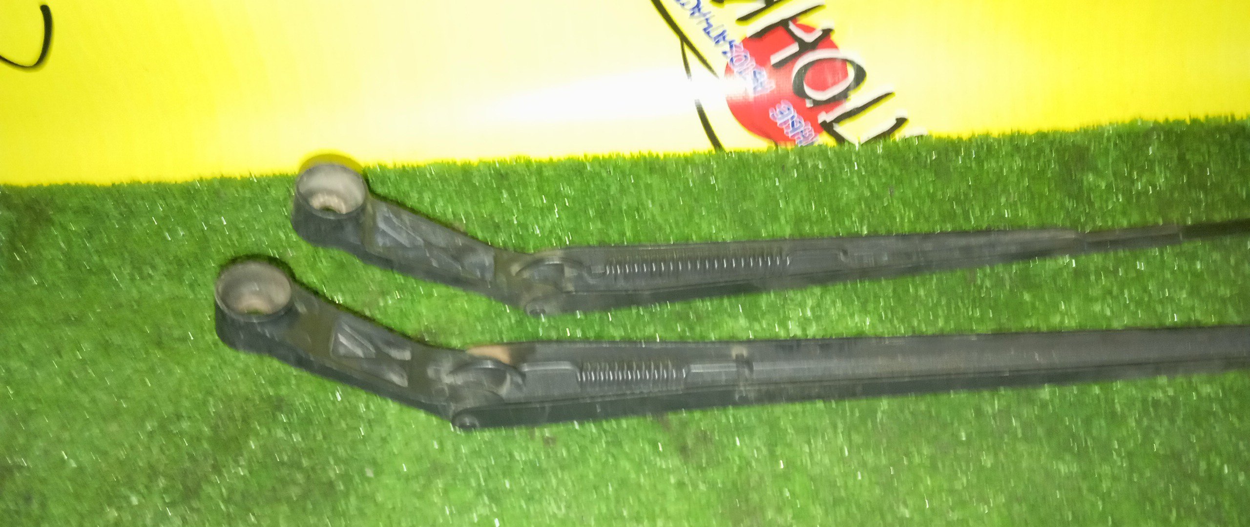 ДВОРНИК ЛОБОВОГО СТЕКЛА/TOY/WISH/ZNE10/ANE10/F/ПАРА