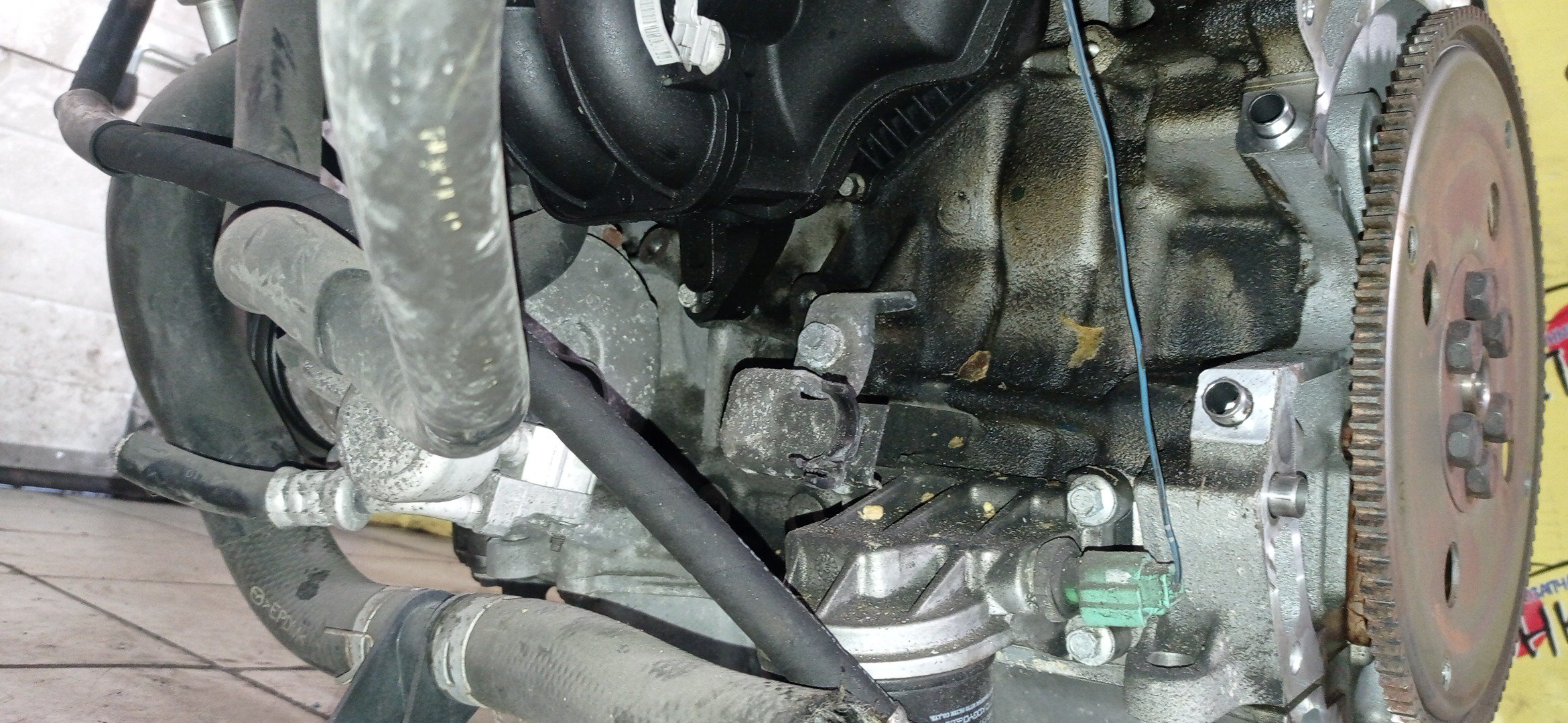 ДВС/MAZ/L3-VE/BLACK/ATENZA/ATENZA WAGON/AXELA/MAZDA6/PREMACY/BK3P/CR3W/GG3P/GG3S/GY3W/LY3P/КАТУШКИ СВЕРХУ/ДАТЧИК VVTI/ЩУП ЧЕРЕЗ ГОЛОВУ/КОМПРЕССОР СБОКУ