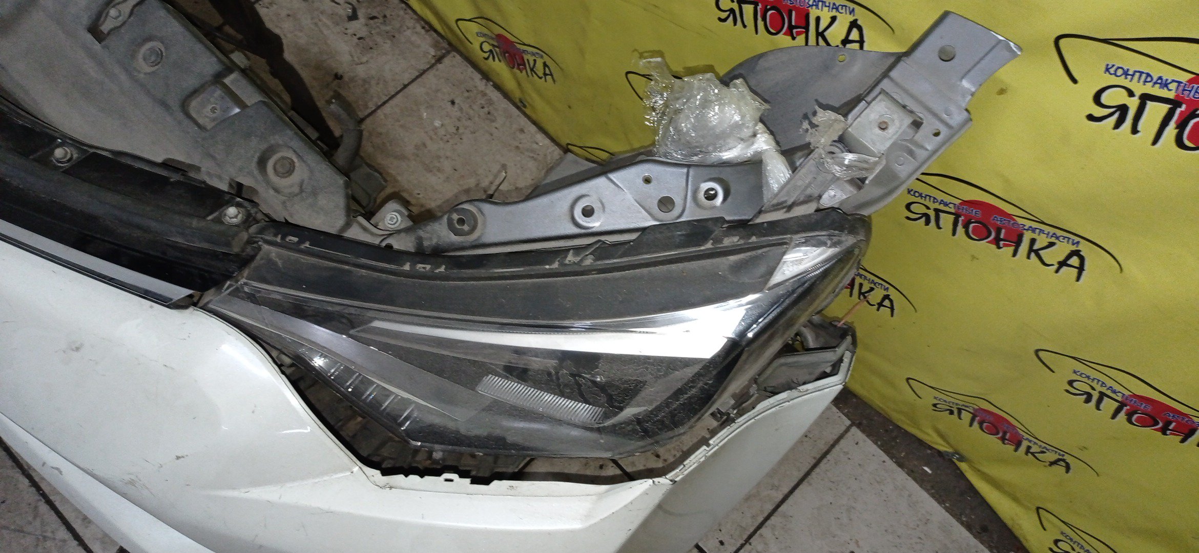 NOSECUT/TOY/RAV4/ALA49L/ASA42/ASA44/ASA44L/XA40/ZSA42L/ZSA44L/ПОД ПАРКТРОНИКИ/LED ЛИНЗЫ/2 МОДЕЛЬ