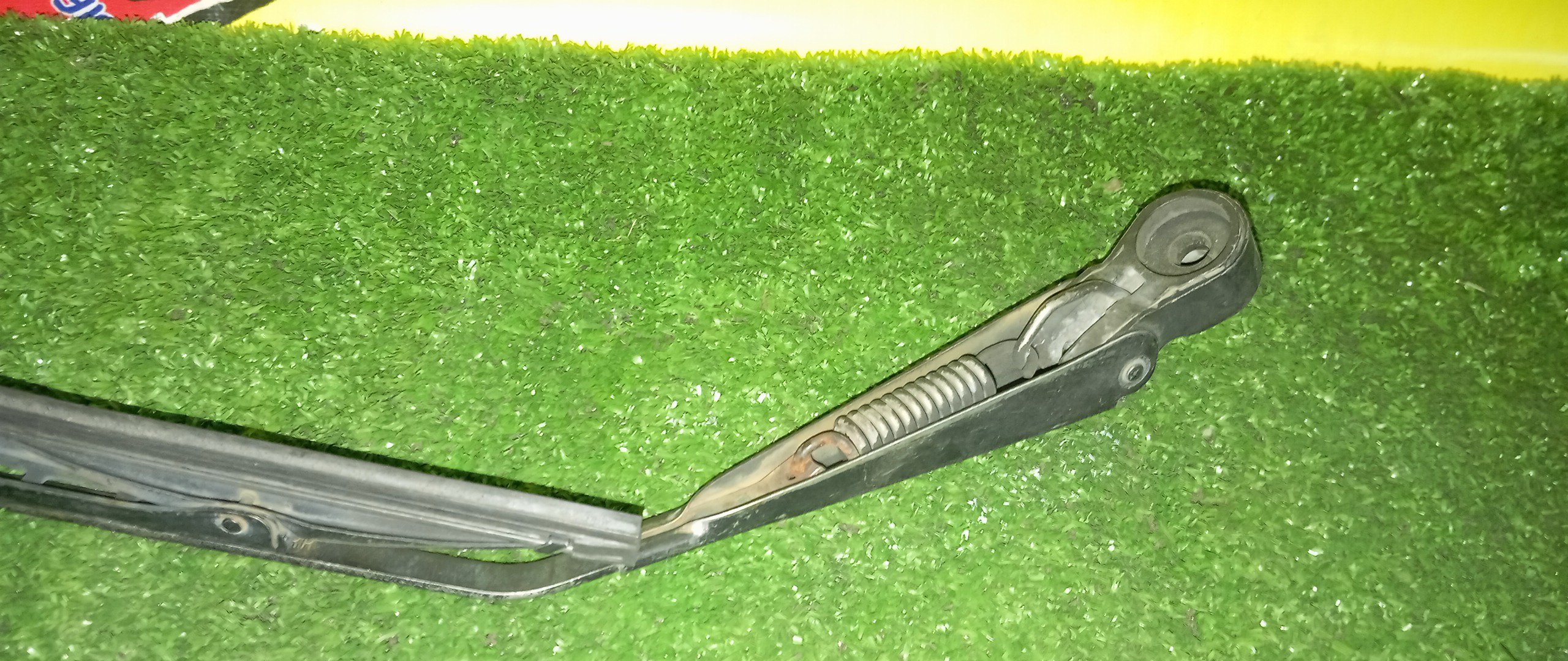 ДВОРНИК ЗАДНЕЙ ДВЕРИ/NIS/AVENIR/PNW10/PW10/SW10/W10