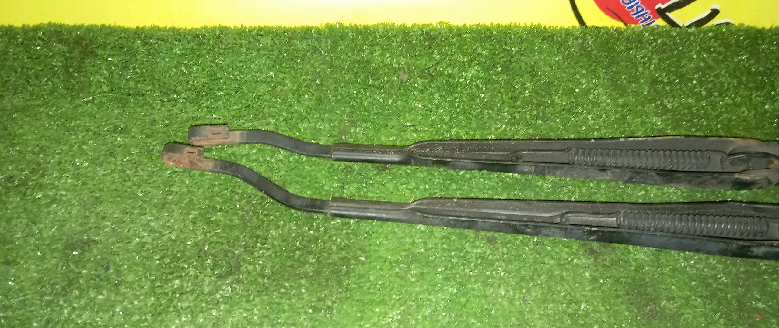 ДВОРНИК ЛОБОВОГО СТЕКЛА/TOY/CELICA/ST202/F/L