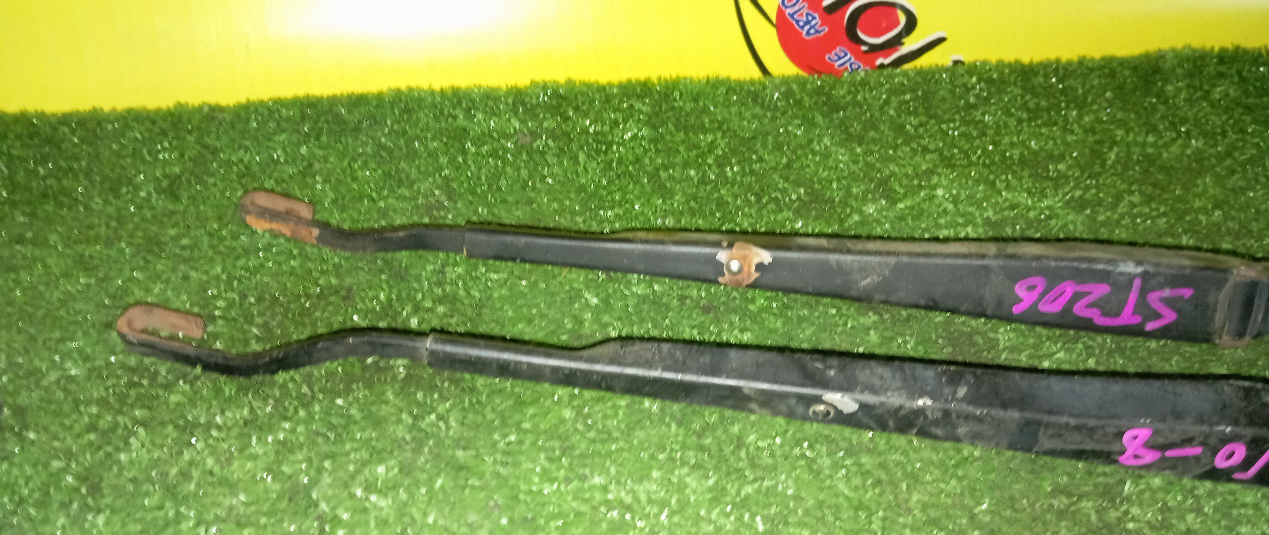 ДВОРНИК ЛОБОВОГО СТЕКЛА/TOY/CELICA/ST202/F/L