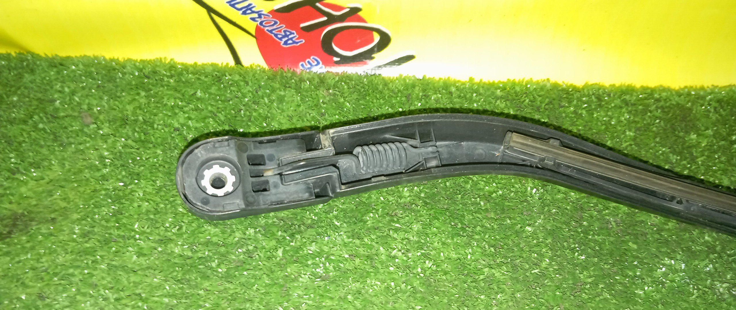 ДВОРНИК ЗАДНЕЙ ДВЕРИ/HON/FIT/GP5/GK5/GK3/GP6