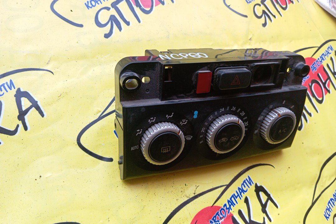 БЛОК КЛИМАТ-КОНТРОЛЯ/TOY/IST/NCP60/NCP61/NCP65/758551
