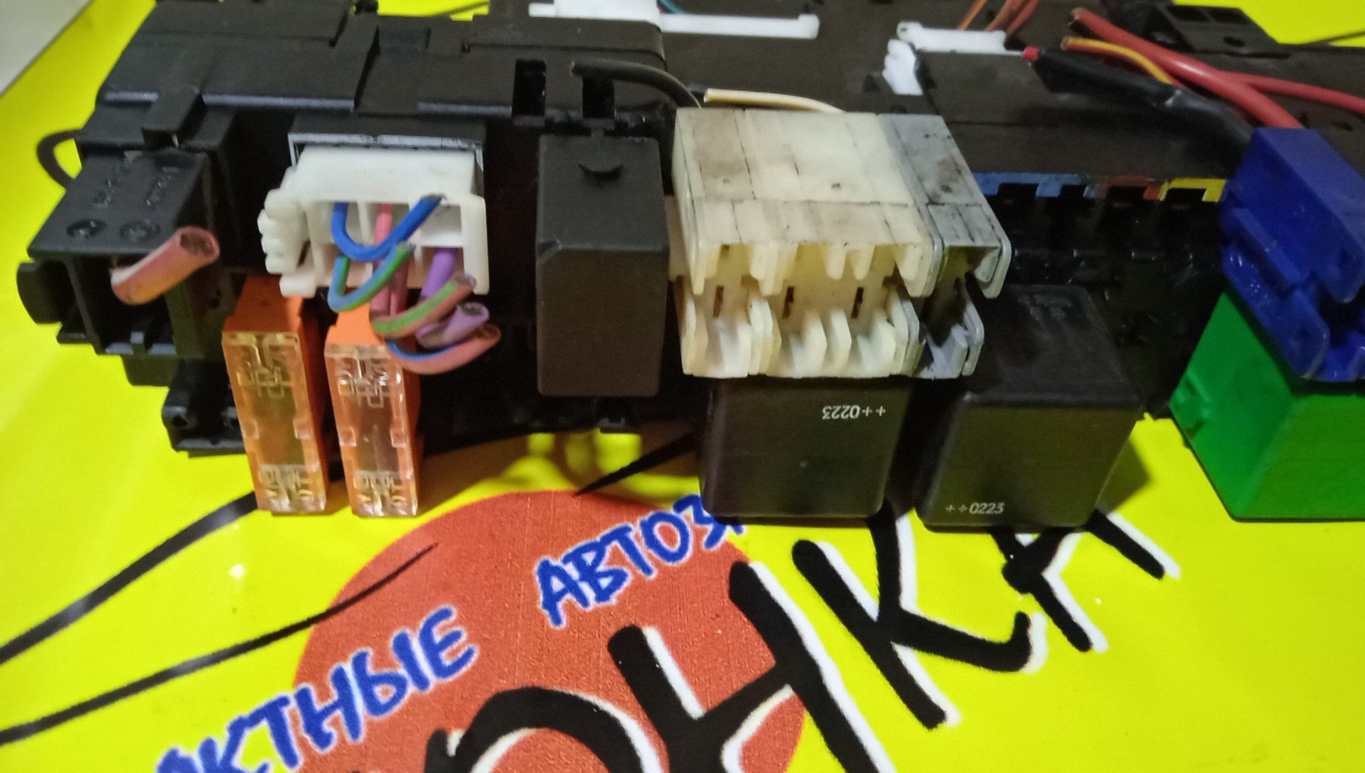 БЛОК ПРЕДОХРАНИТЕЛЕЙ ПОД КАПОТ/MERC/C-CLASS/S-CLASS/V220/W220/C215/M112E28/M112E32/M112E37/M113E43/M113E50/M113E55/M137E58/M137E63/M275E55/M275E60/OM613LA/OM628/OM648/A0325458332/F/R