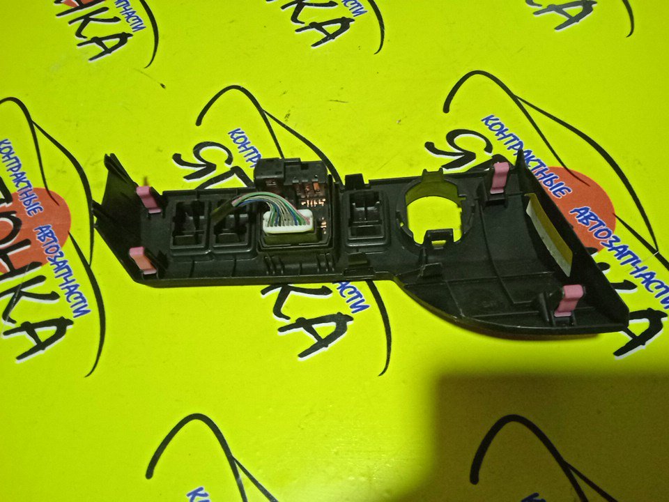 КОНСОЛЬ/TOY/AVENSIS/ADT270/ADT271/AZT270/ZRT270/ZRT271/ZRT272/5544605090